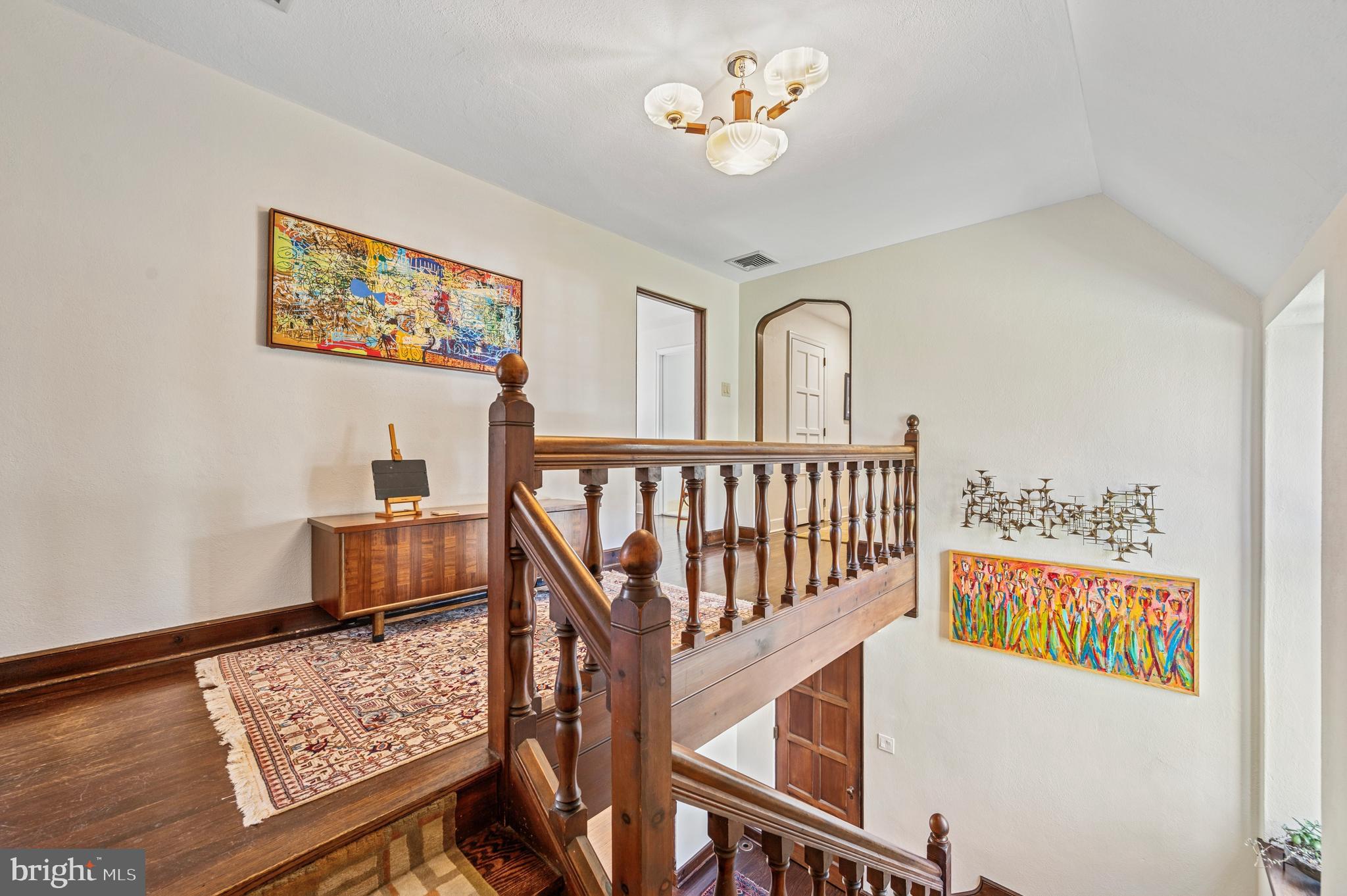 CHESTNUT HILL - Residential