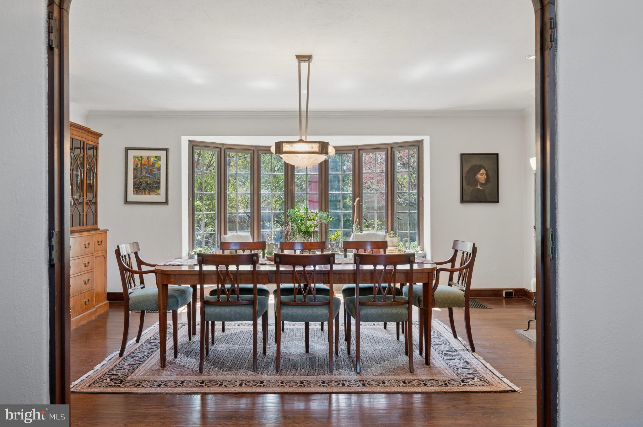 CHESTNUT HILL - Residential