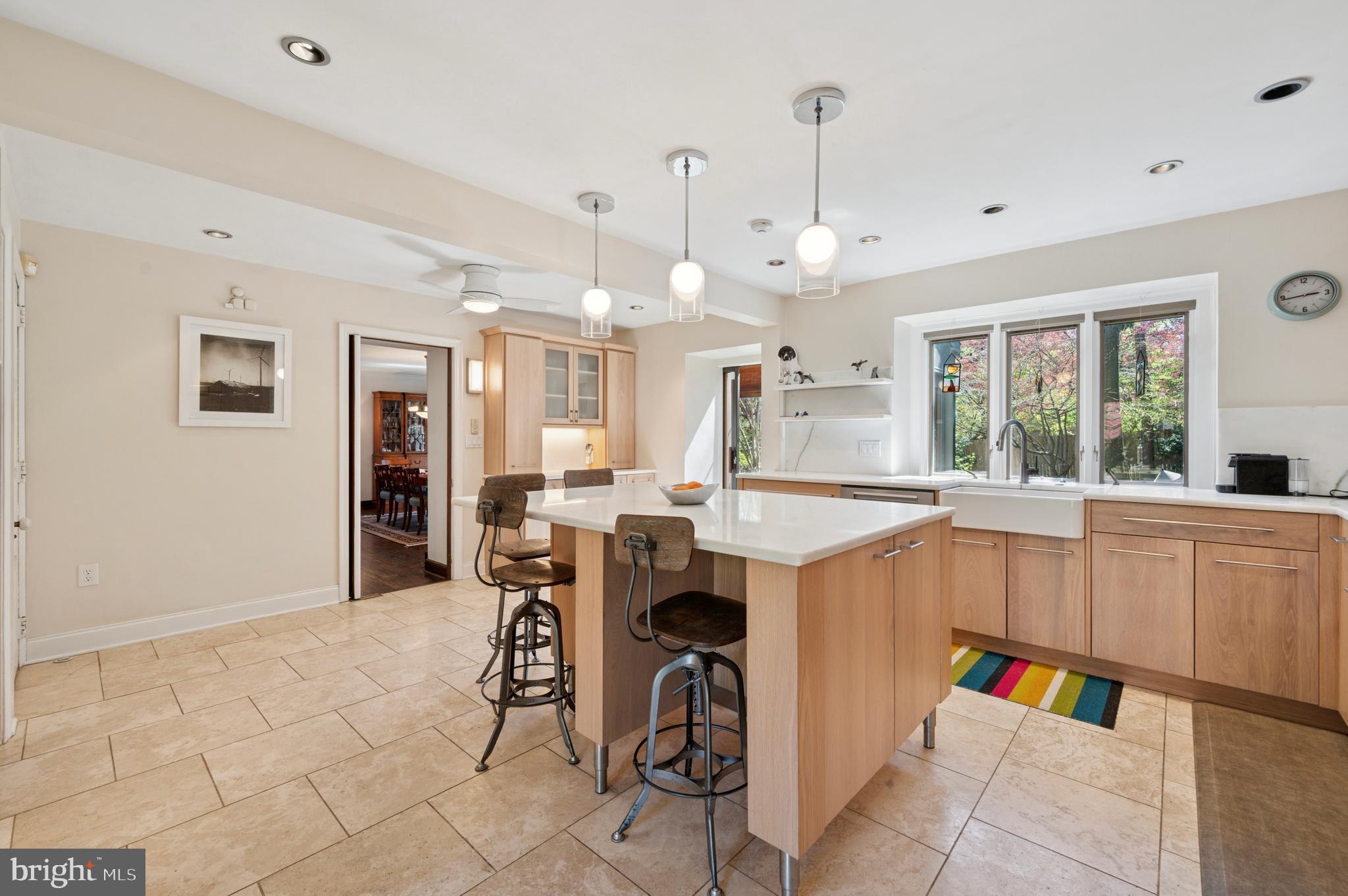 CHESTNUT HILL - Residential