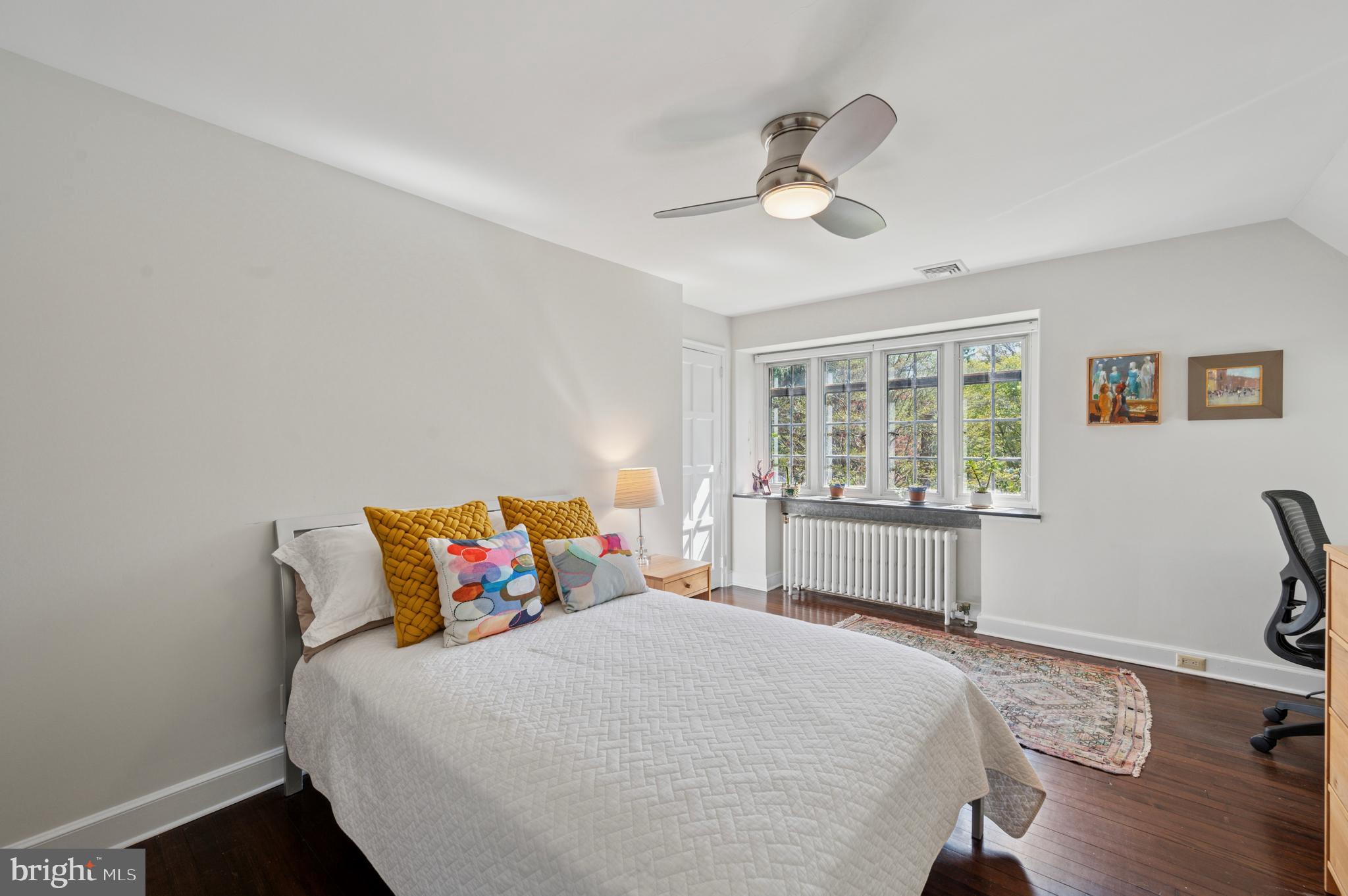 CHESTNUT HILL - Residential