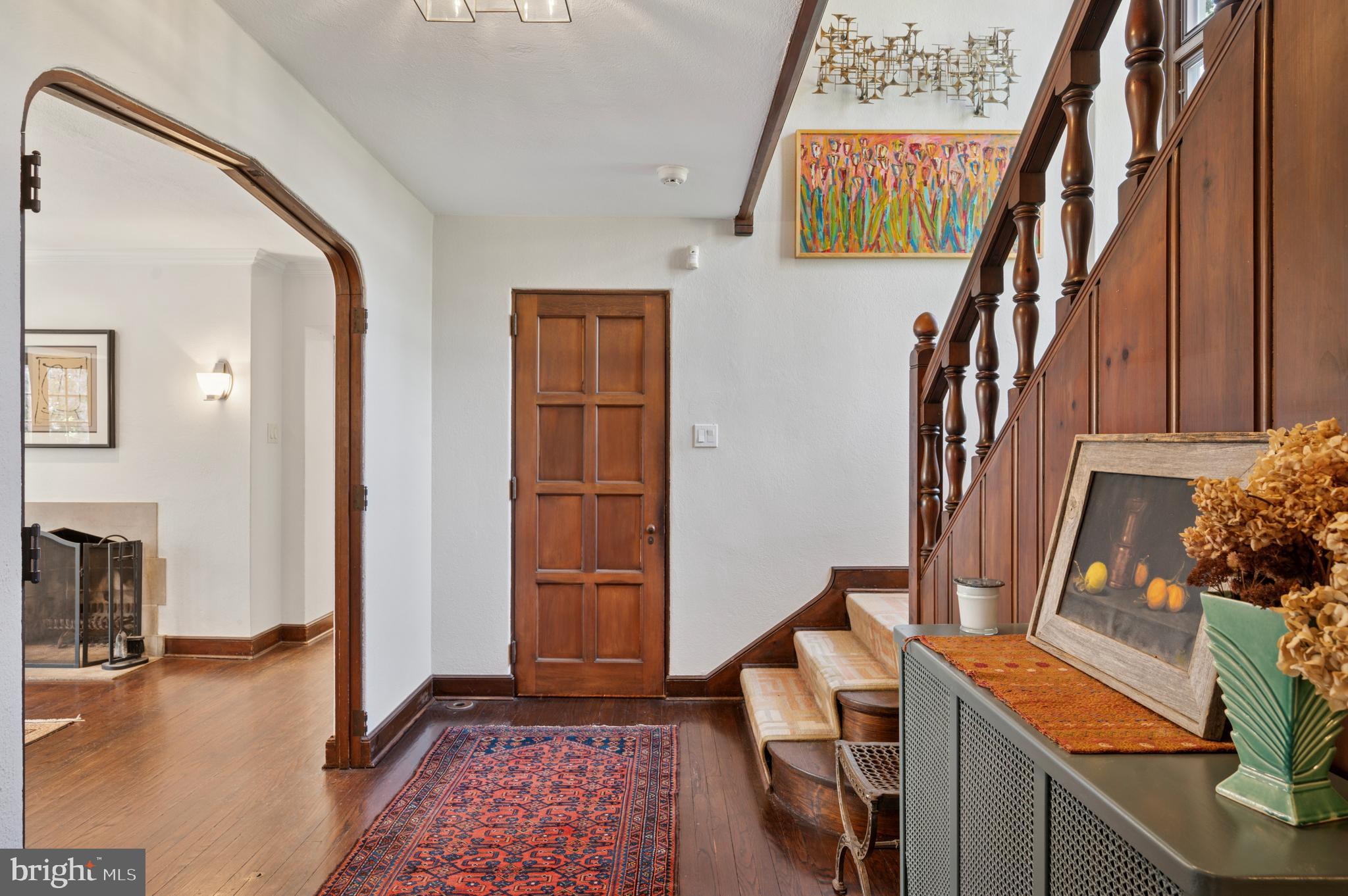 CHESTNUT HILL - Residential