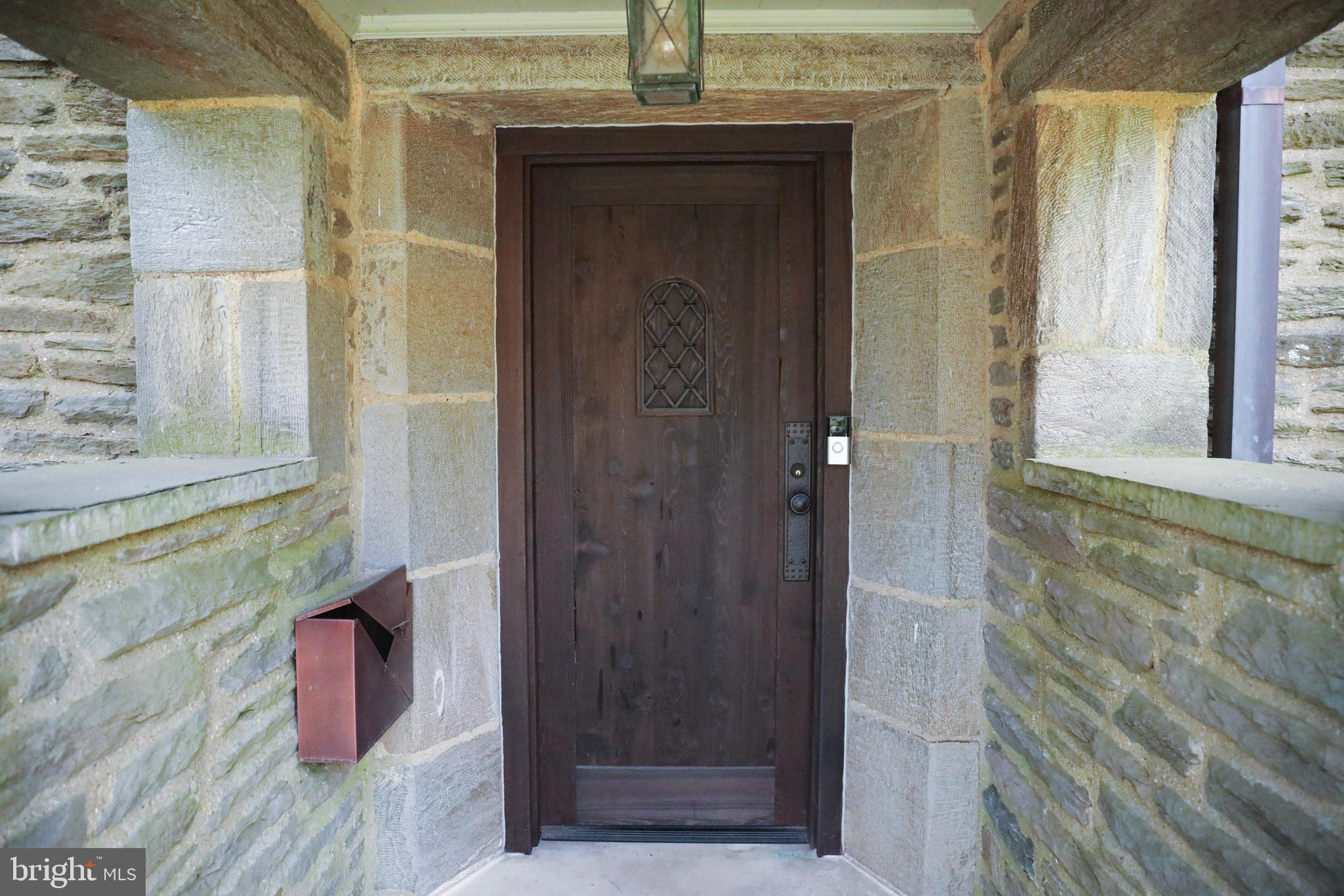 CHESTNUT HILL - Residential