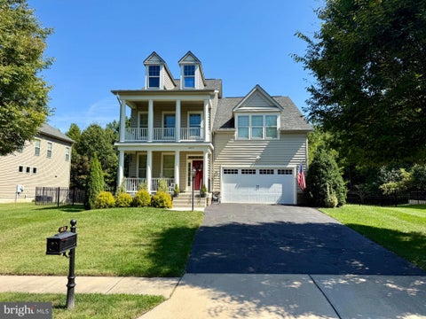 Photo of 6831 Noyes Avenue, HAYMARKET, VA 20169 (MLS # VAPW2130640)