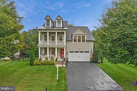 Photo of 6831 Noyes Avenue, HAYMARKET, VA 20169 (MLS # VAPW2130640)