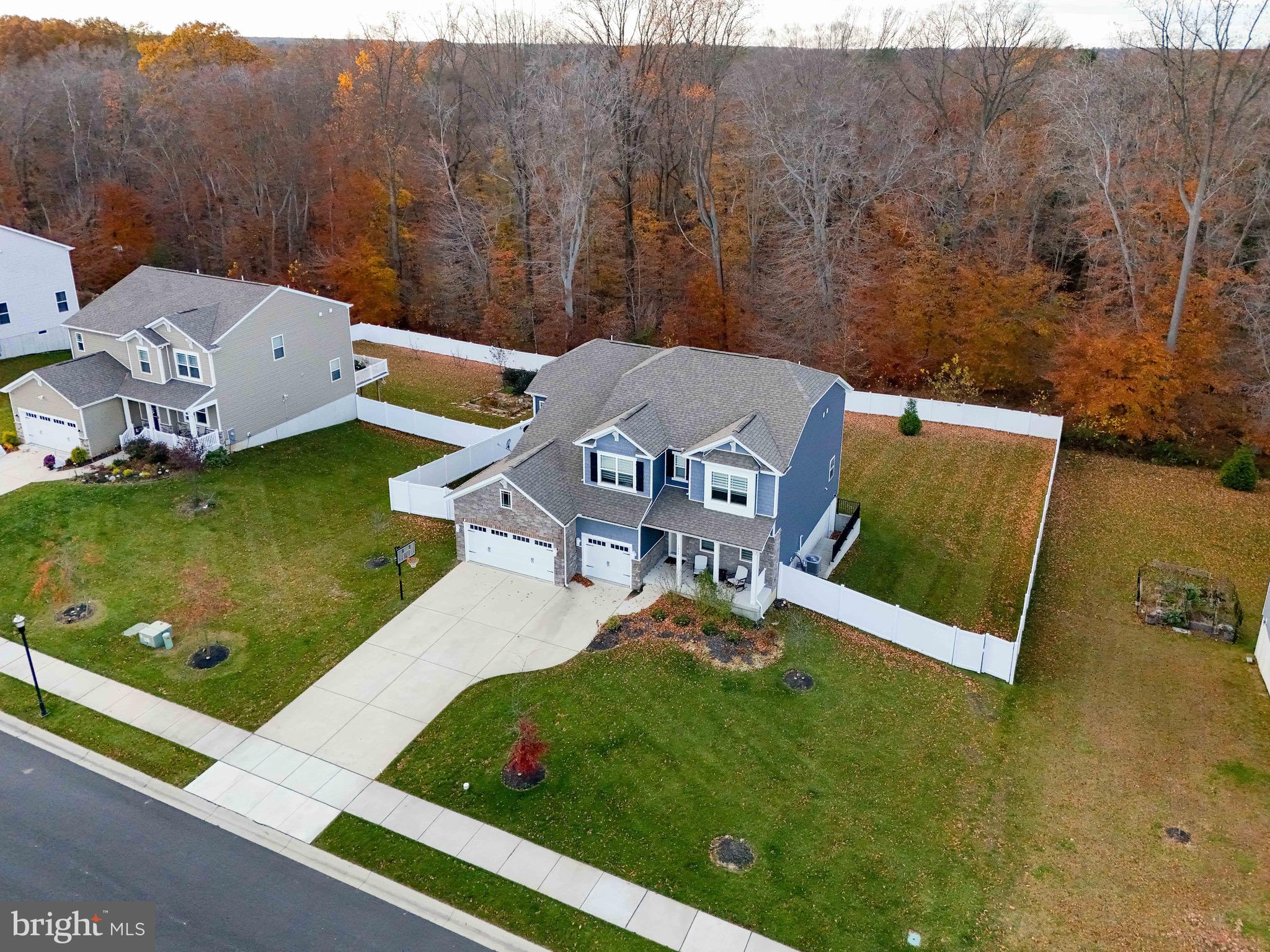 SHANNON COVE - Residential