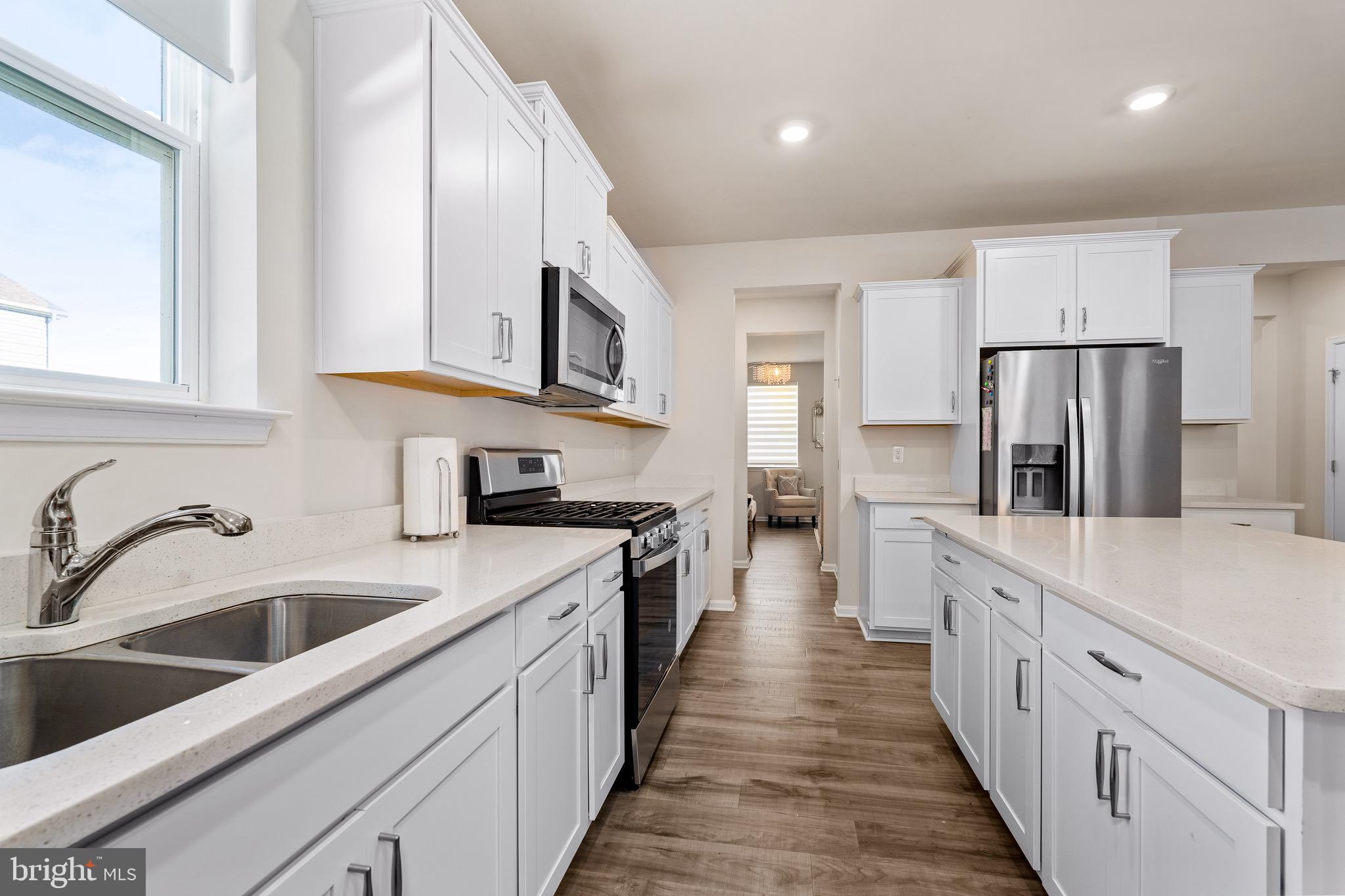 SHANNON COVE - Residential