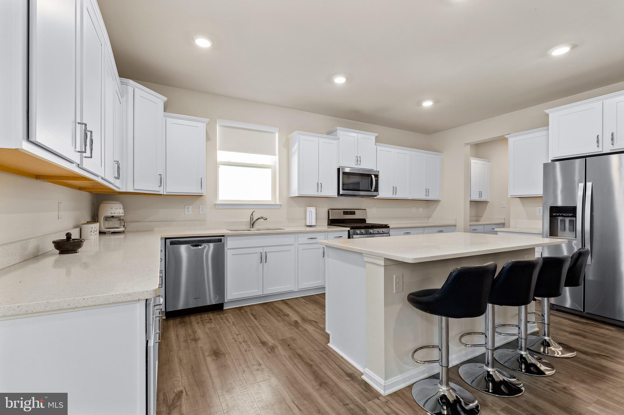 SHANNON COVE - Residential