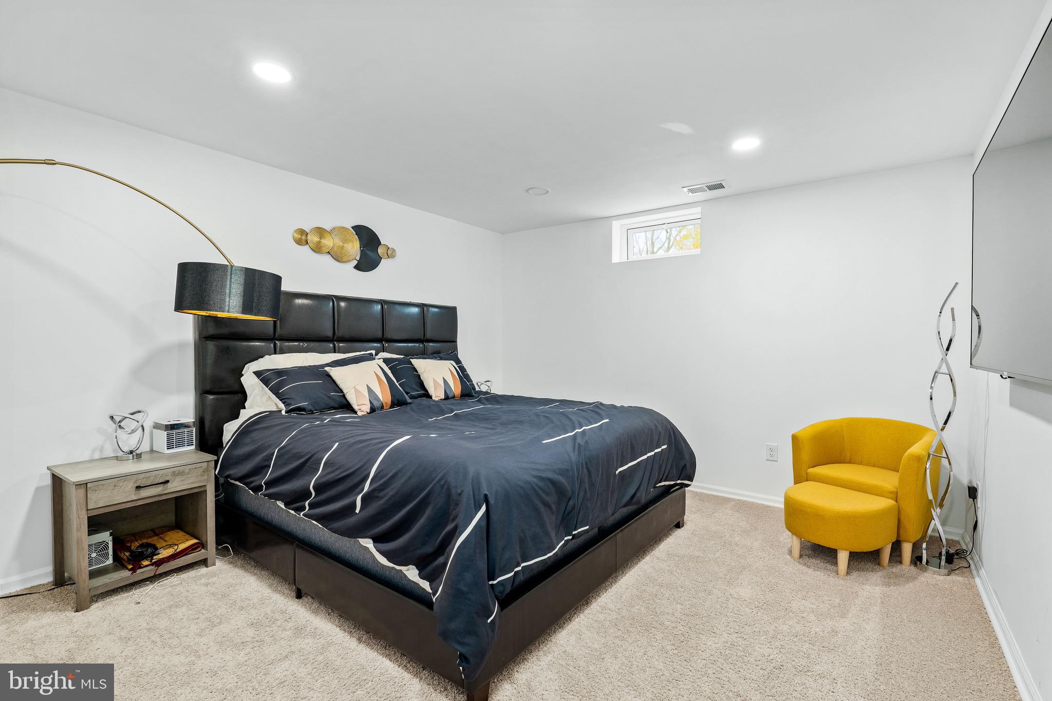 SHANNON COVE - Residential