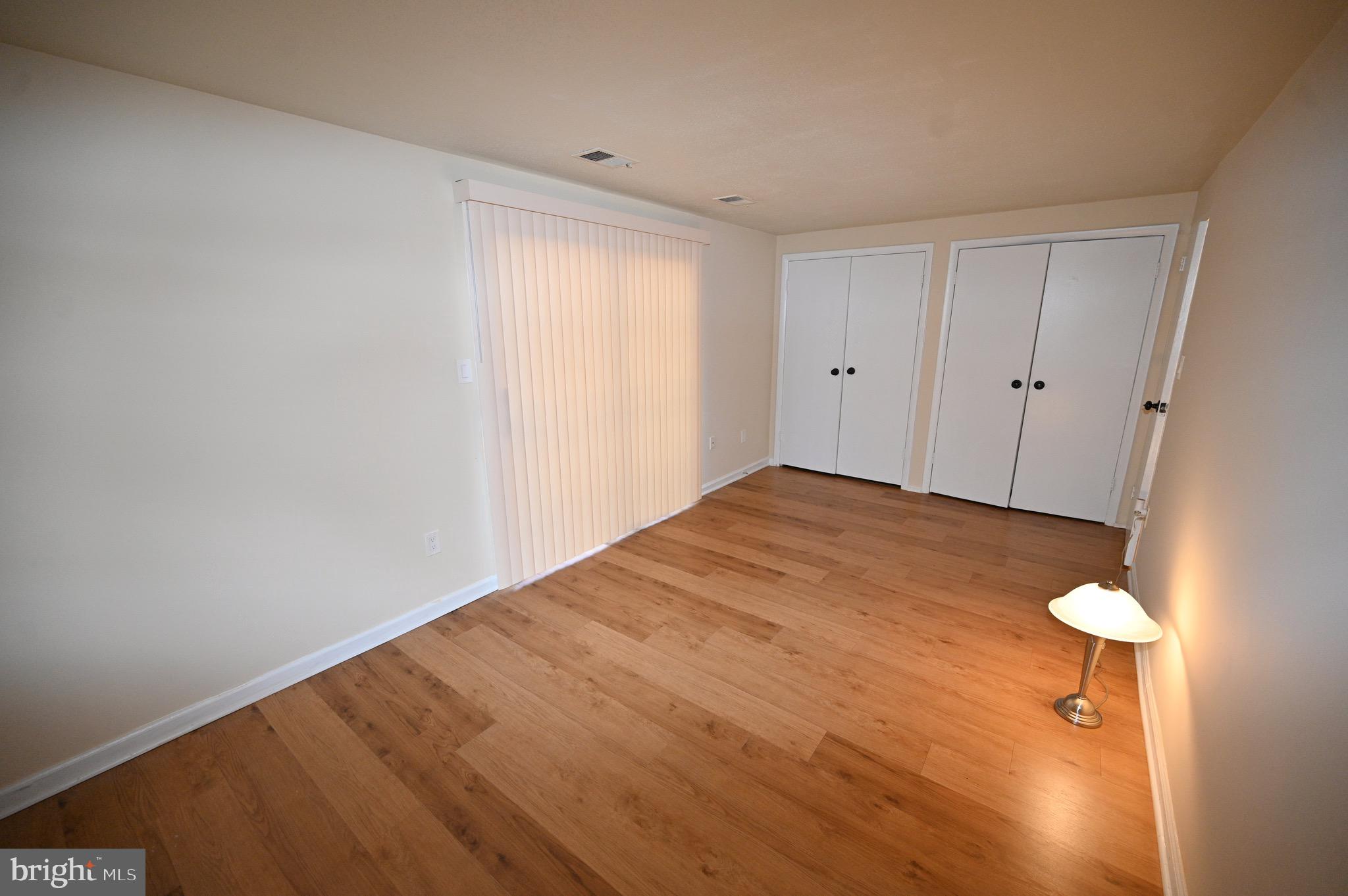 LANDOVER - Residential