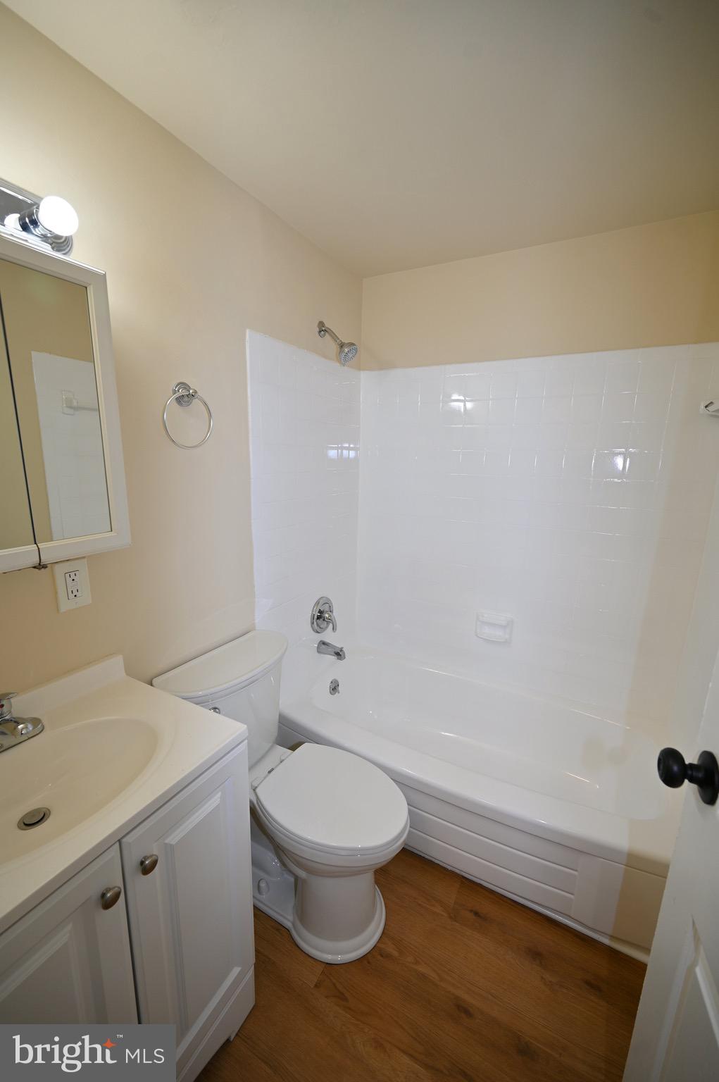 LANDOVER - Residential