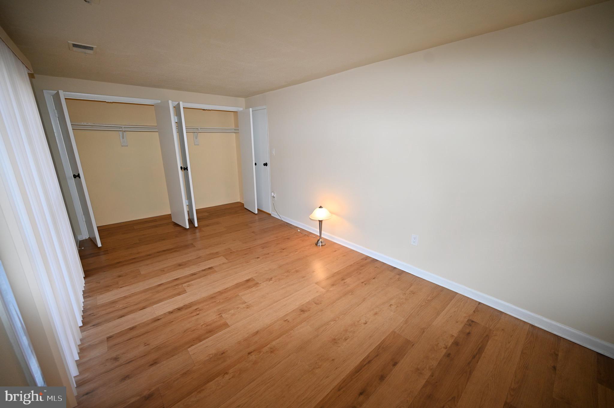 LANDOVER - Residential