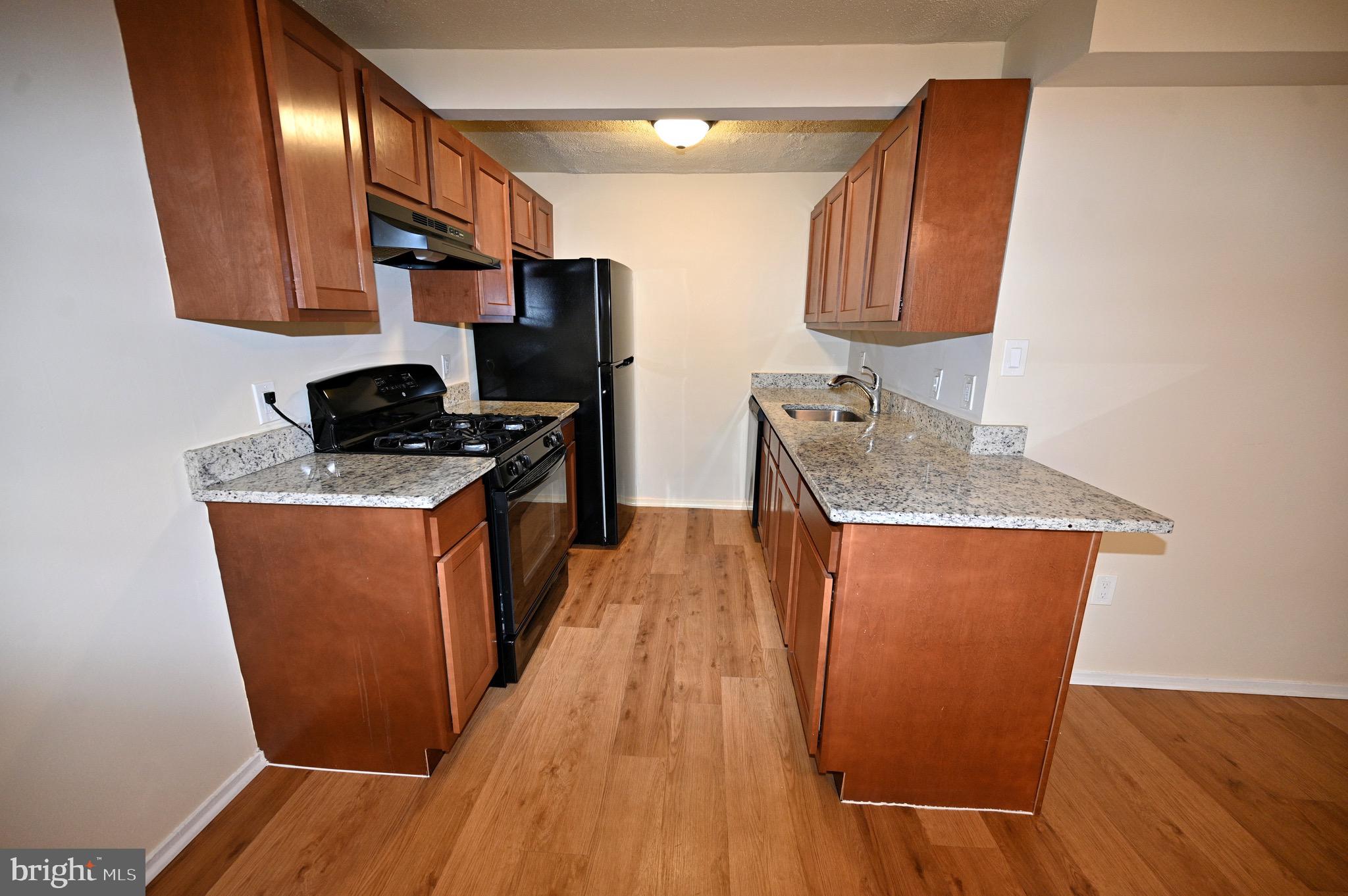 1825 VILLAGE GREEN DRIVE