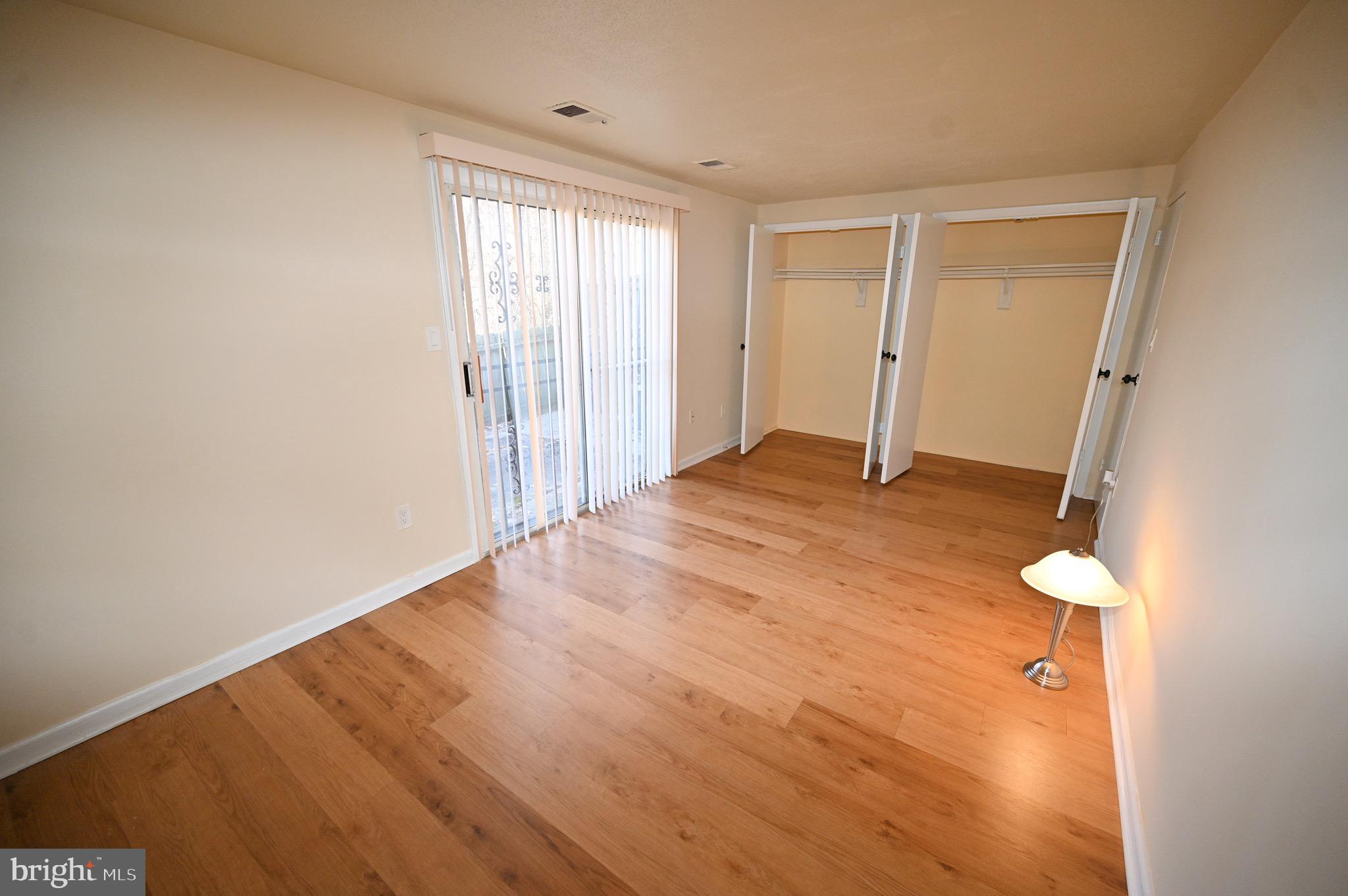 LANDOVER - Residential