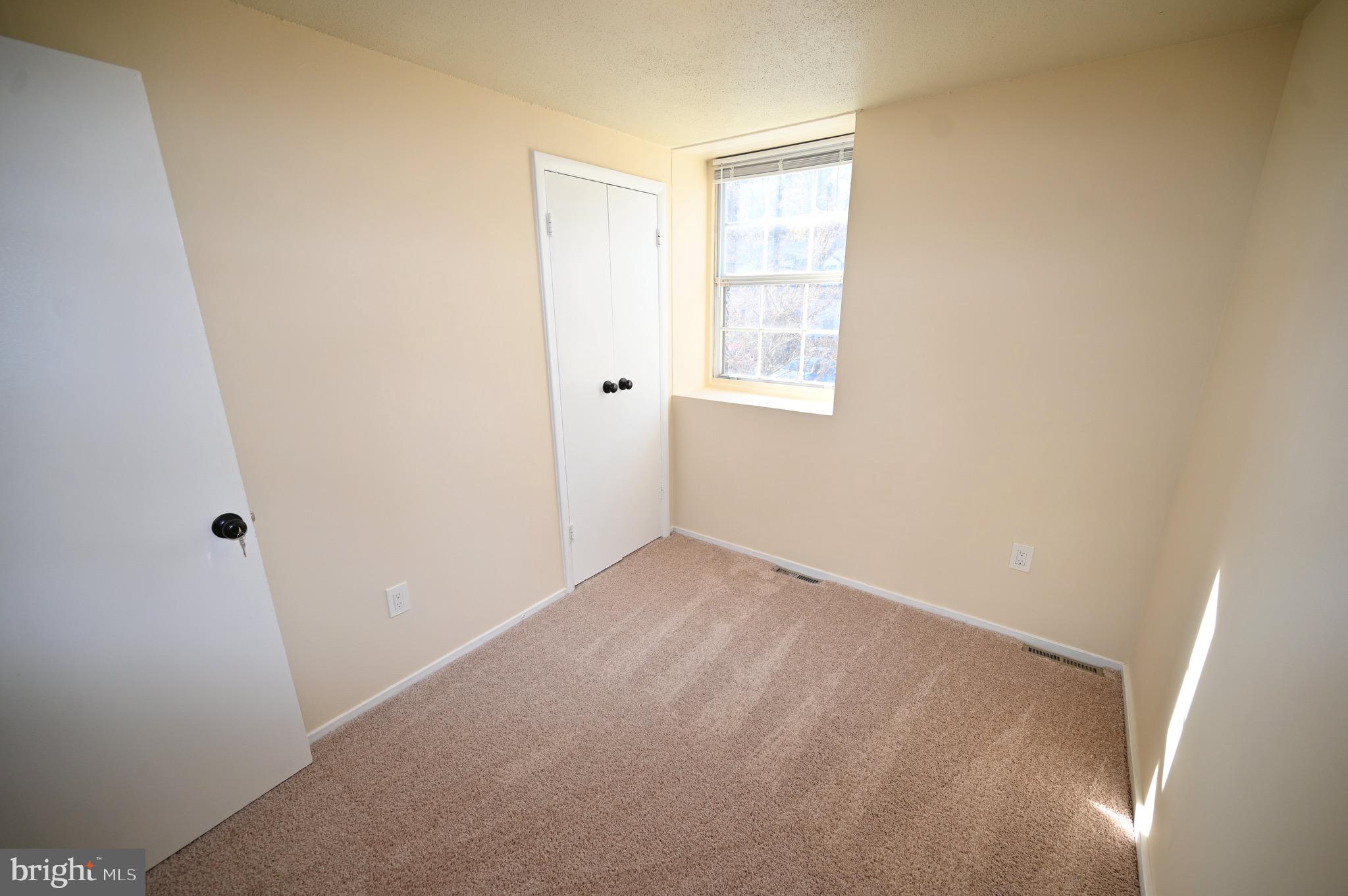 LANDOVER - Residential