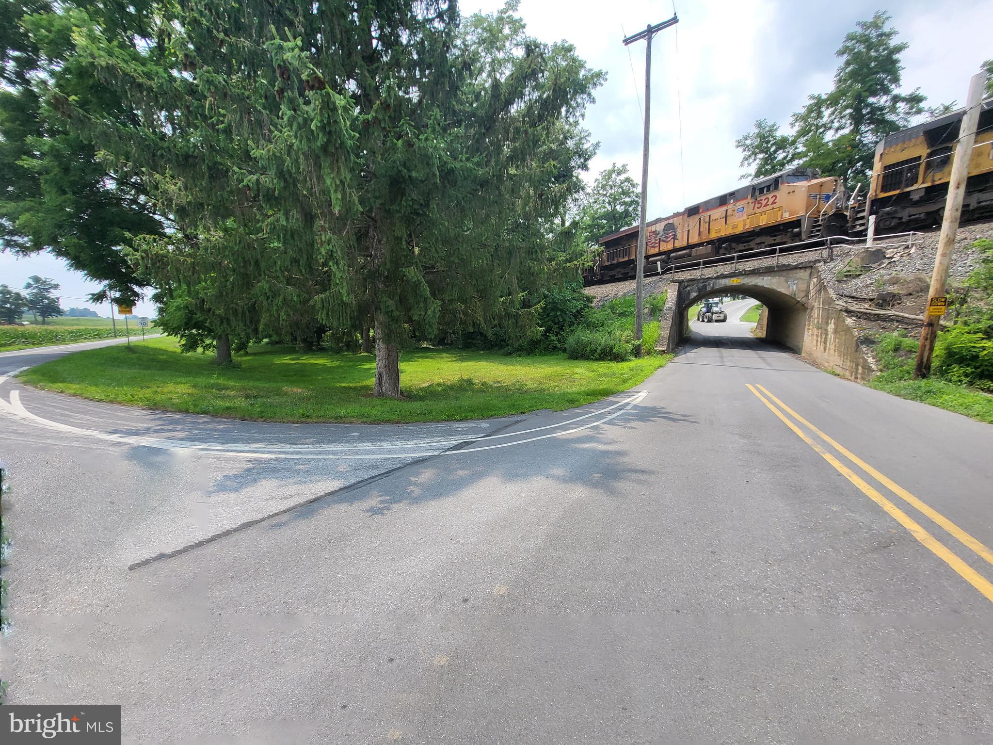 4925 RAILROAD ROAD