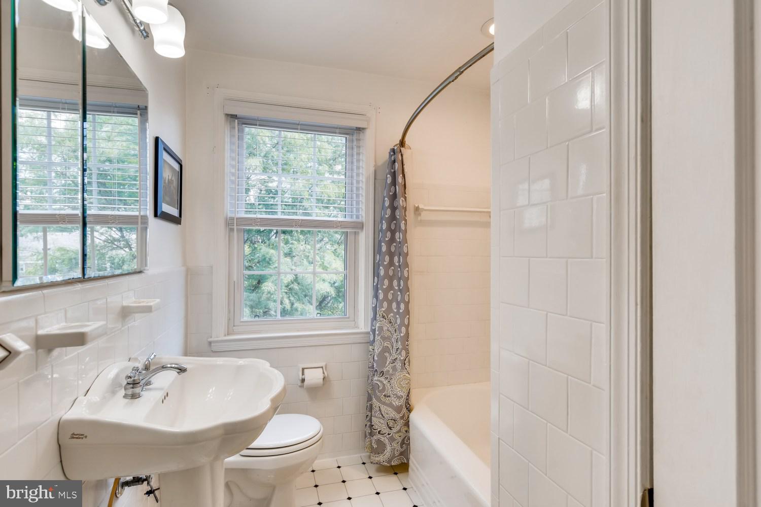 RODGERS FORGE - Residential