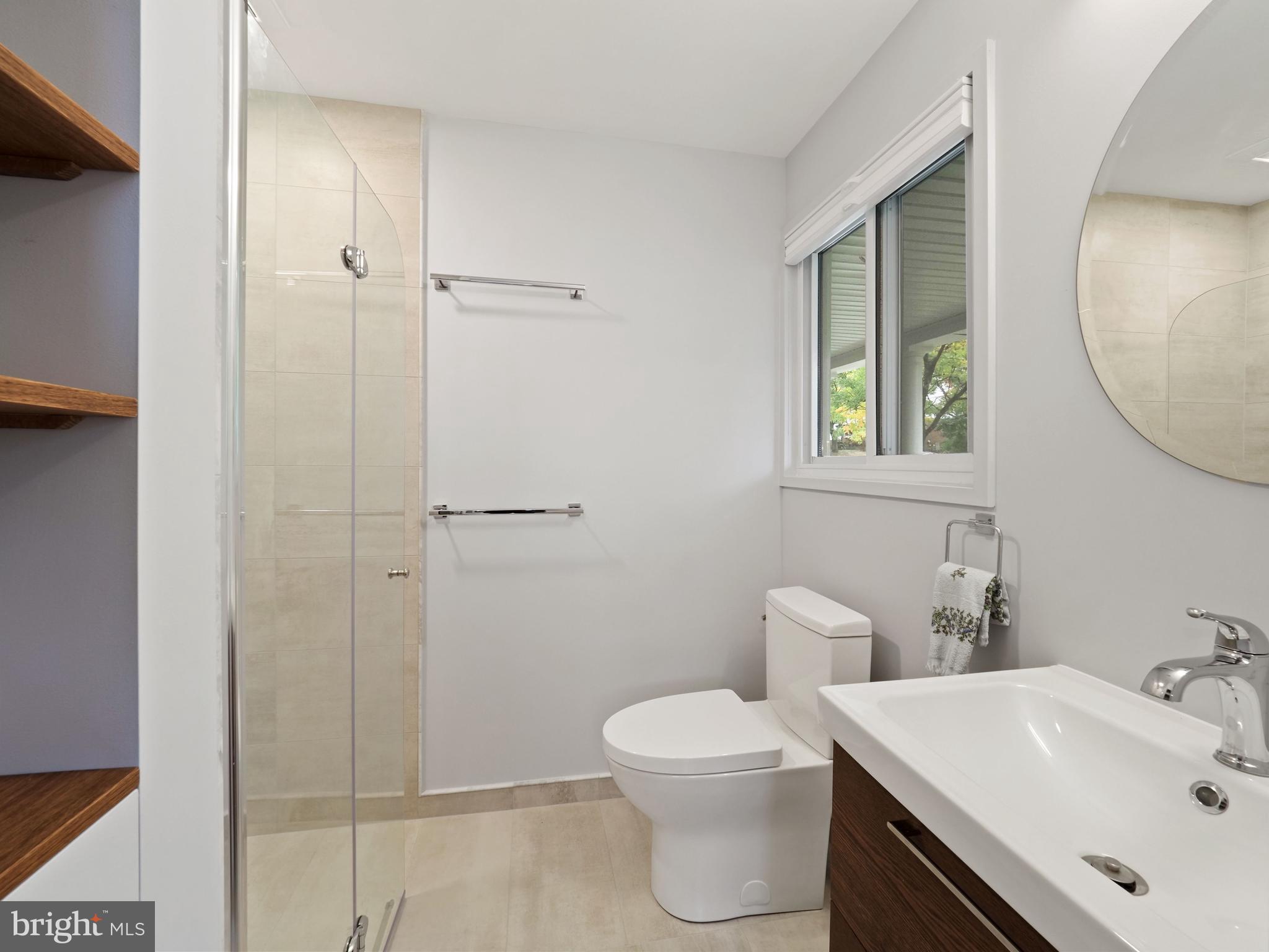 OAKWOOD KNOLLS - Residential Lease