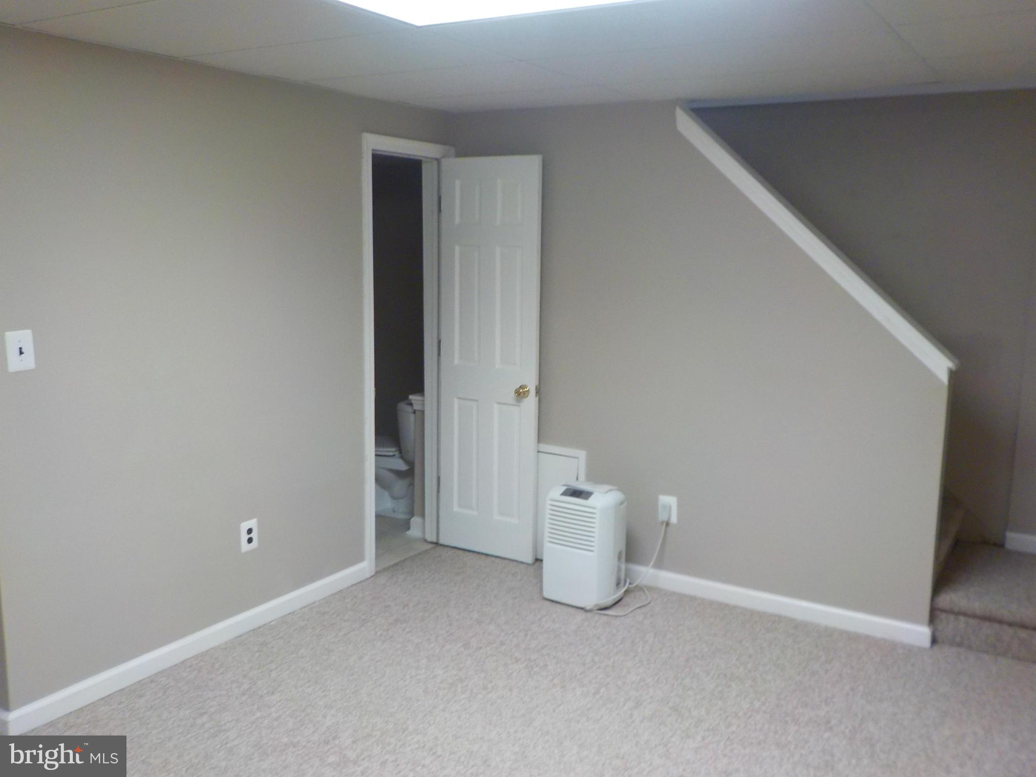 PINEY RIDGE VILLAGE - Residential Lease