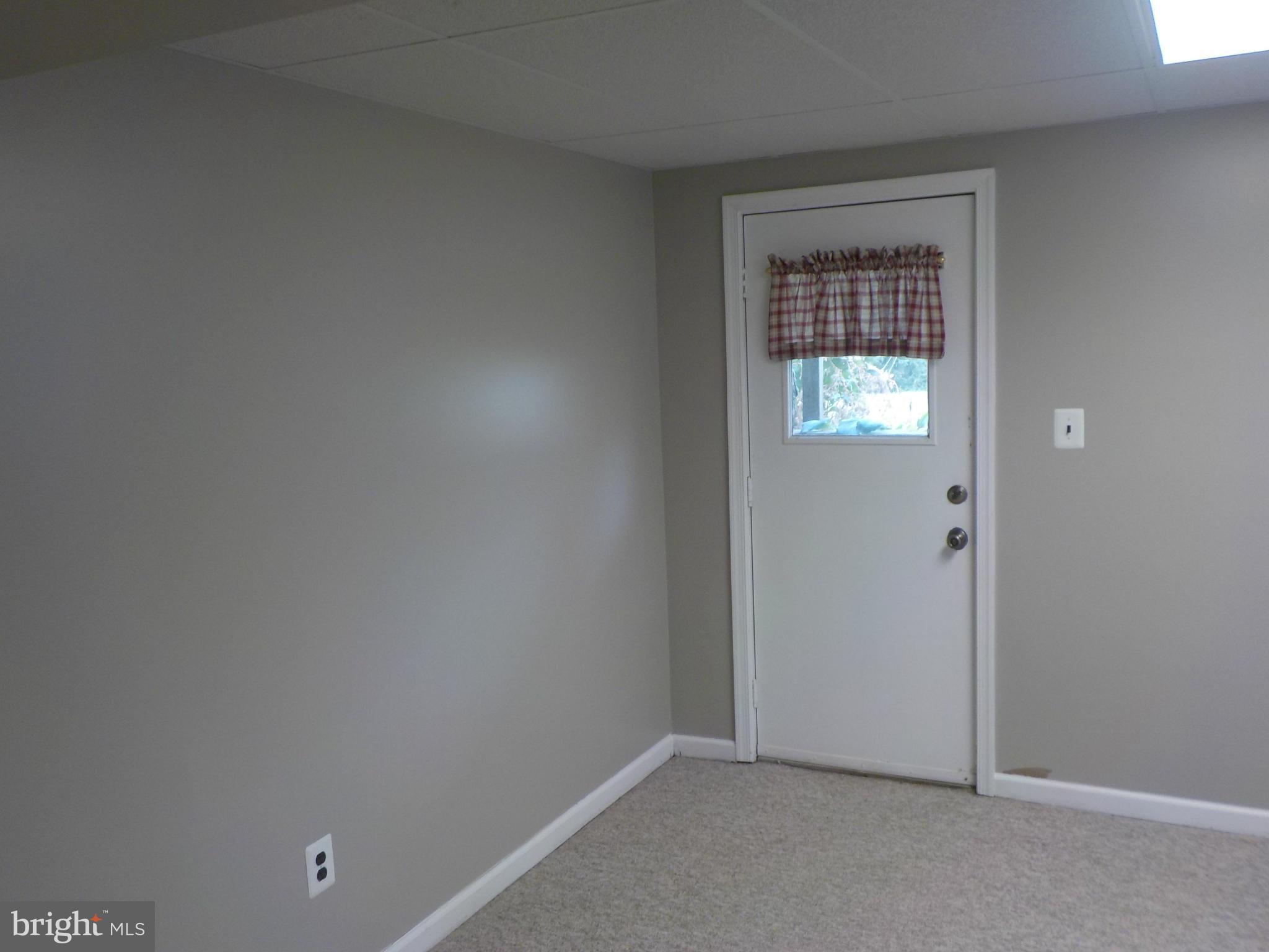 PINEY RIDGE VILLAGE - Residential Lease