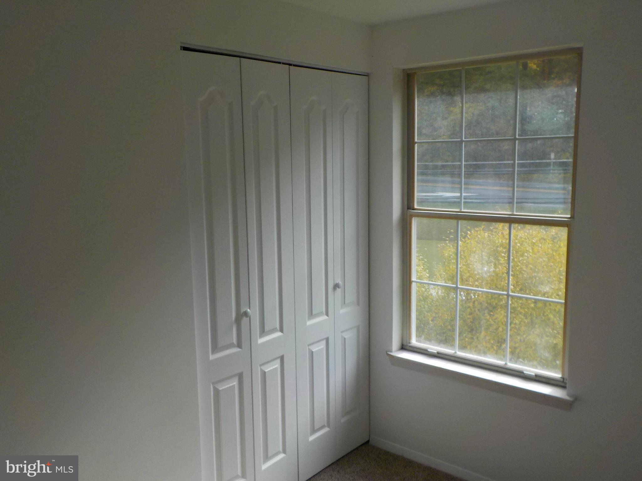 PINEY RIDGE VILLAGE - Residential Lease