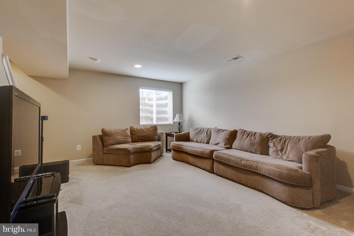 MEADOWS AT MORRIS FARM - Residential