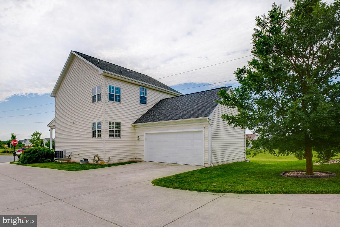 MEADOWS AT MORRIS FARM - Residential