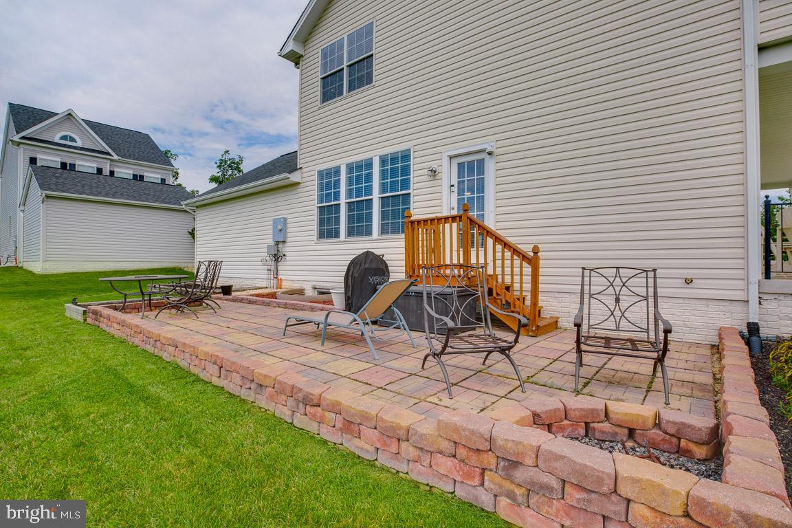 MEADOWS AT MORRIS FARM - Residential