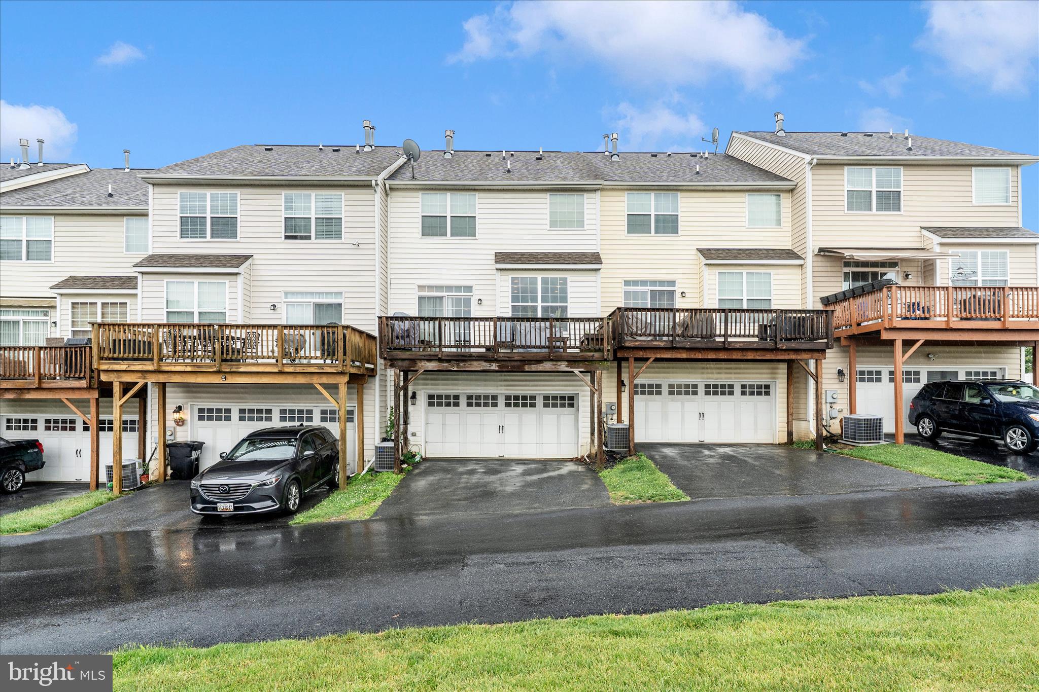 BRINKLEY MANOR - Residential