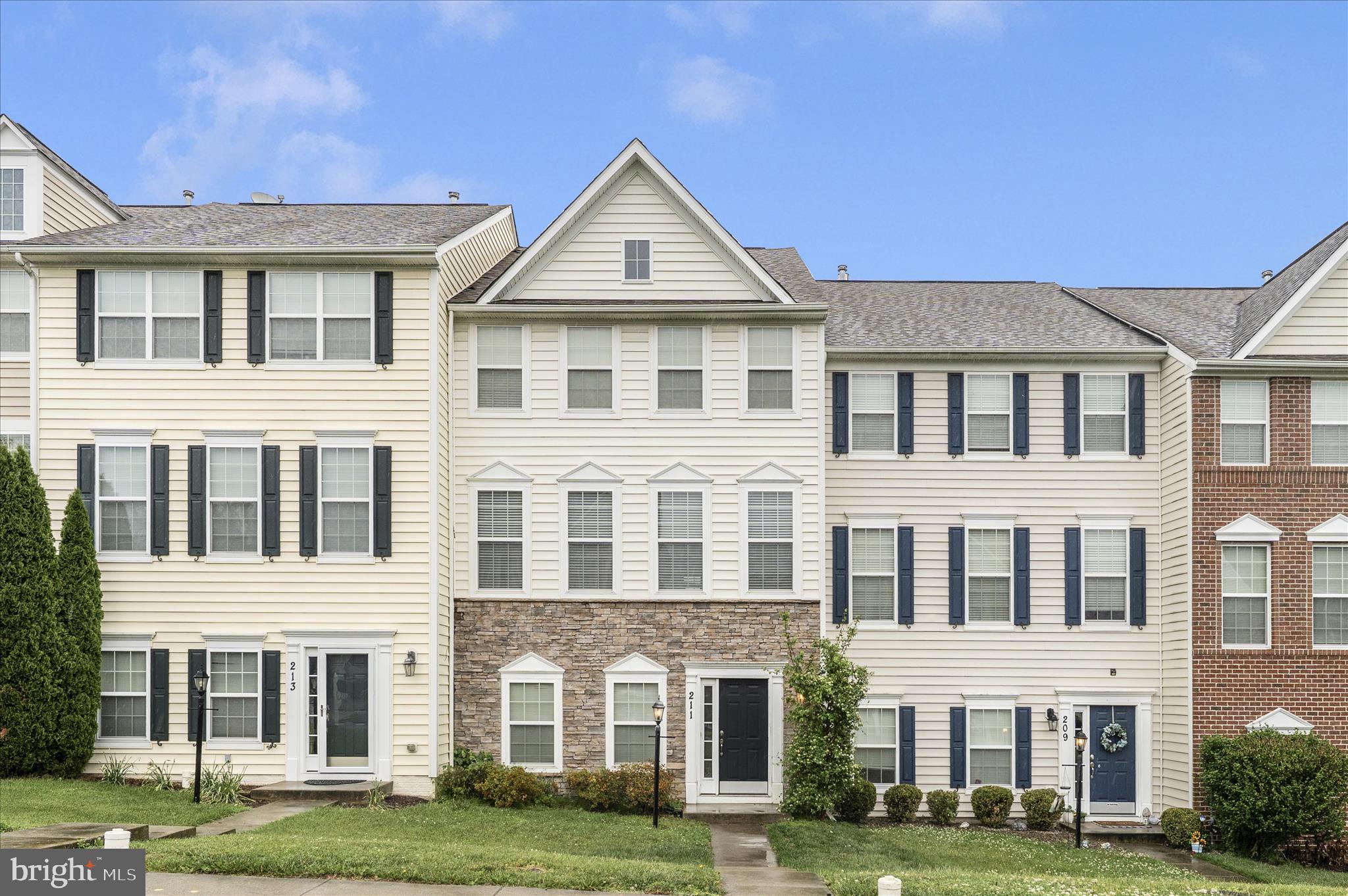 BRINKLEY MANOR - Residential