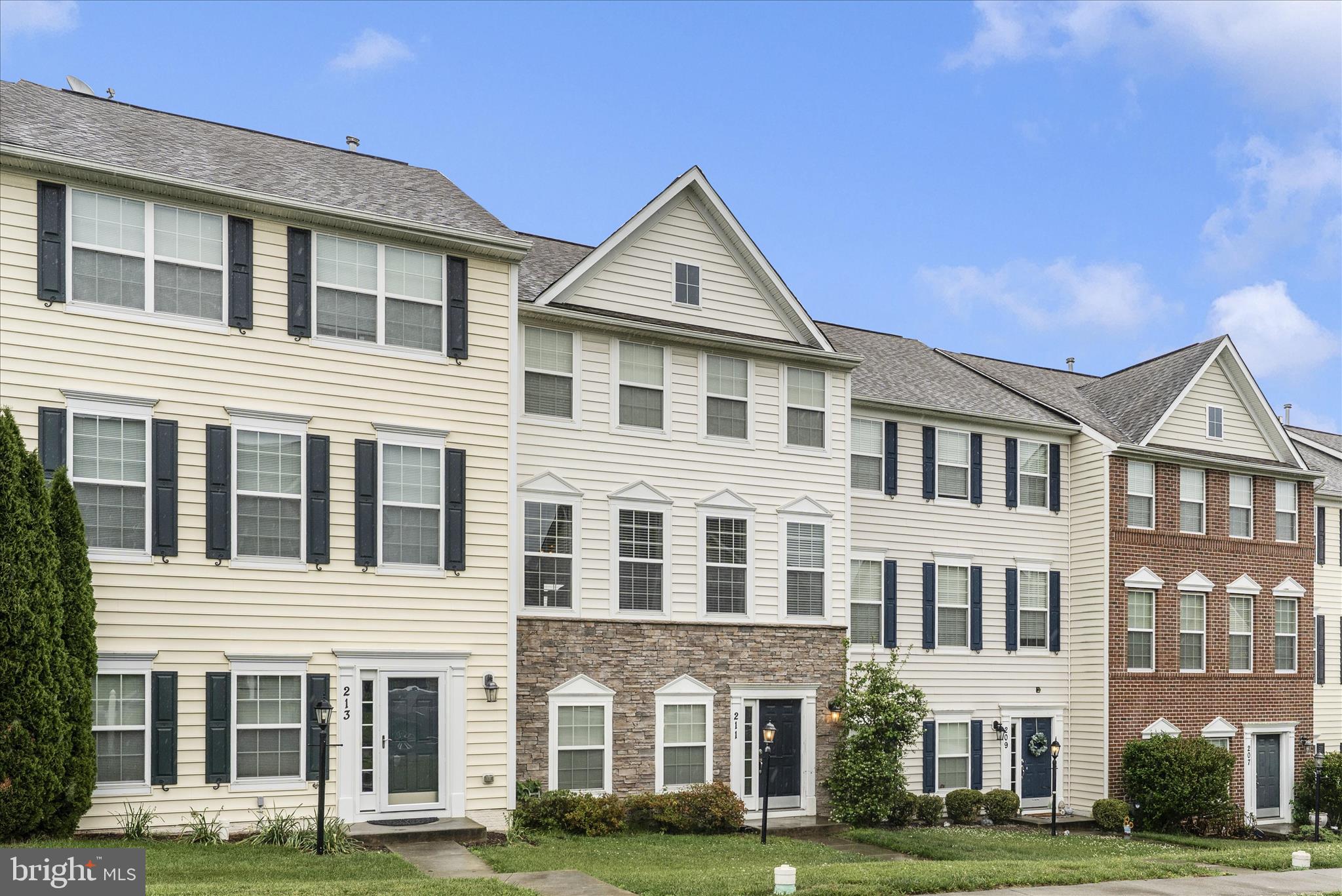 BRINKLEY MANOR - Residential