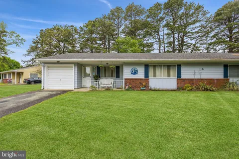 4 Ohio Dr Unit B, Manchester Township, NJ MLS: NJOC2042160