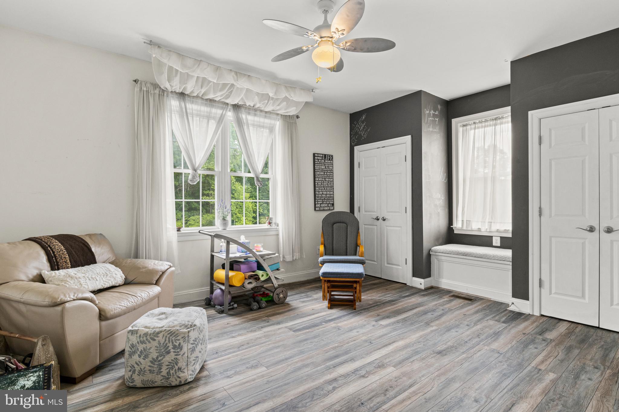 ROLLING GREEN - Farm