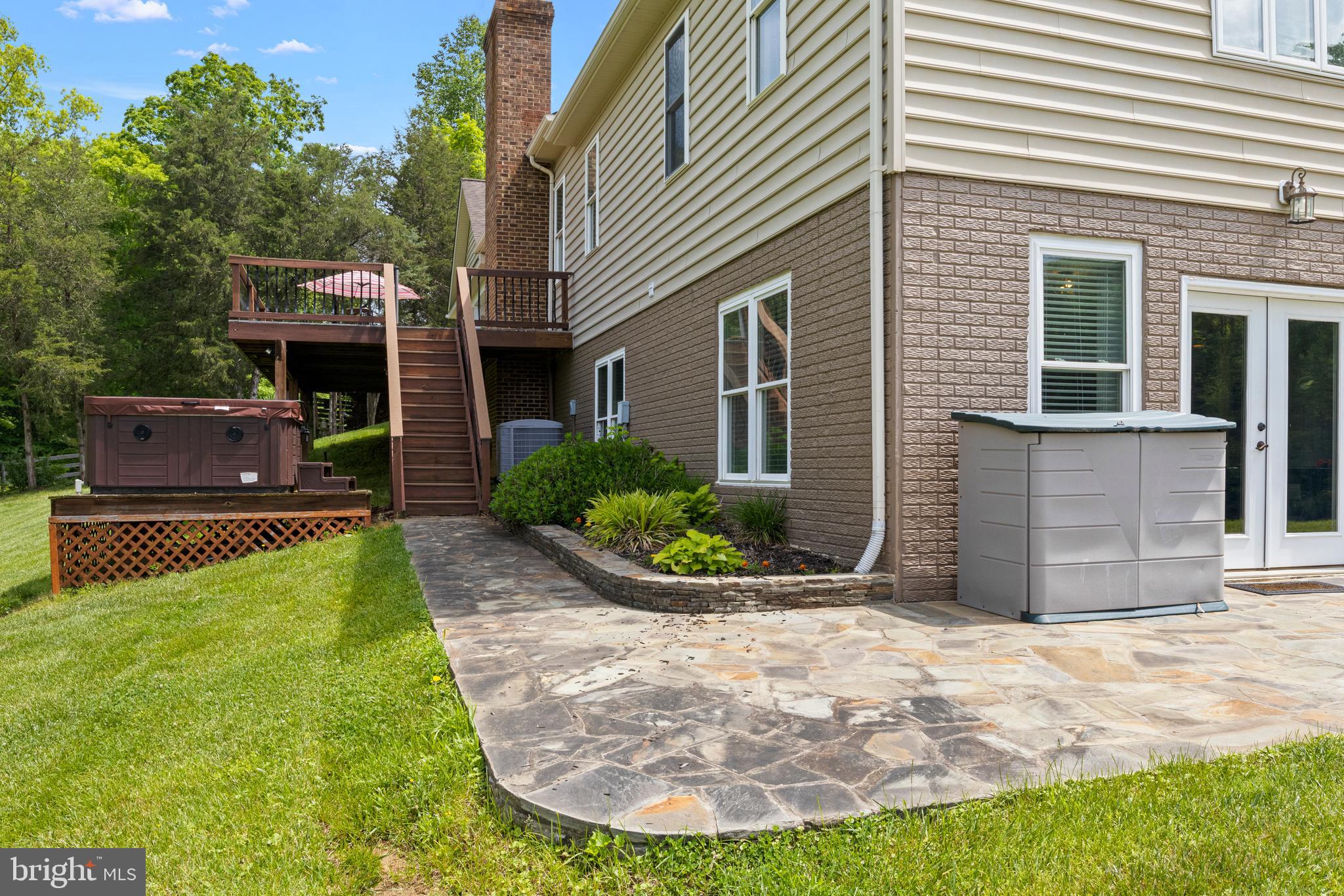 ROLLING GREEN - Farm