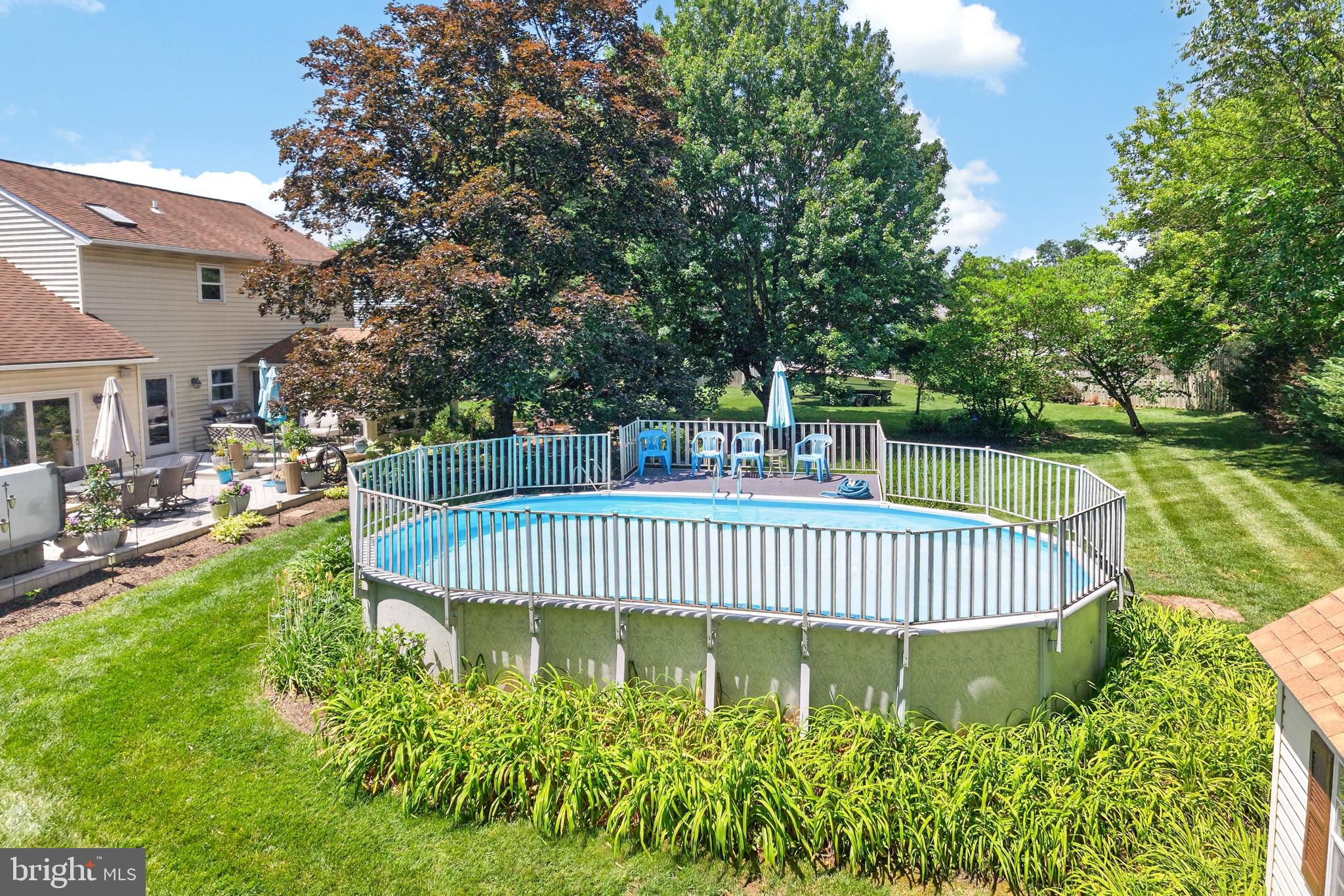 1110 ROSS LANE