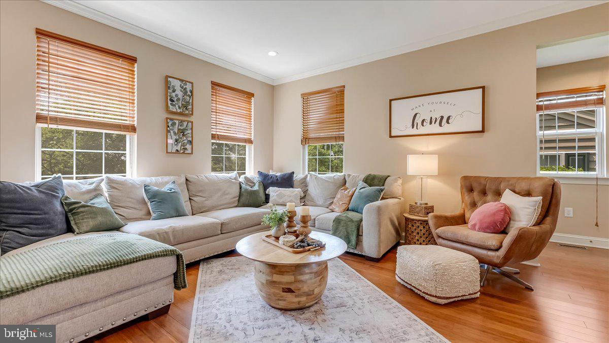 253 COVENANT LANE