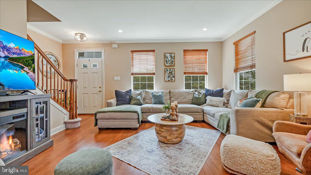 253 COVENANT LANE