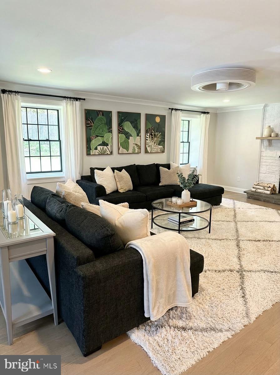 CHESTNUT HILL - Residential