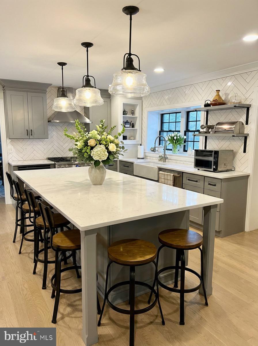 CHESTNUT HILL - Residential