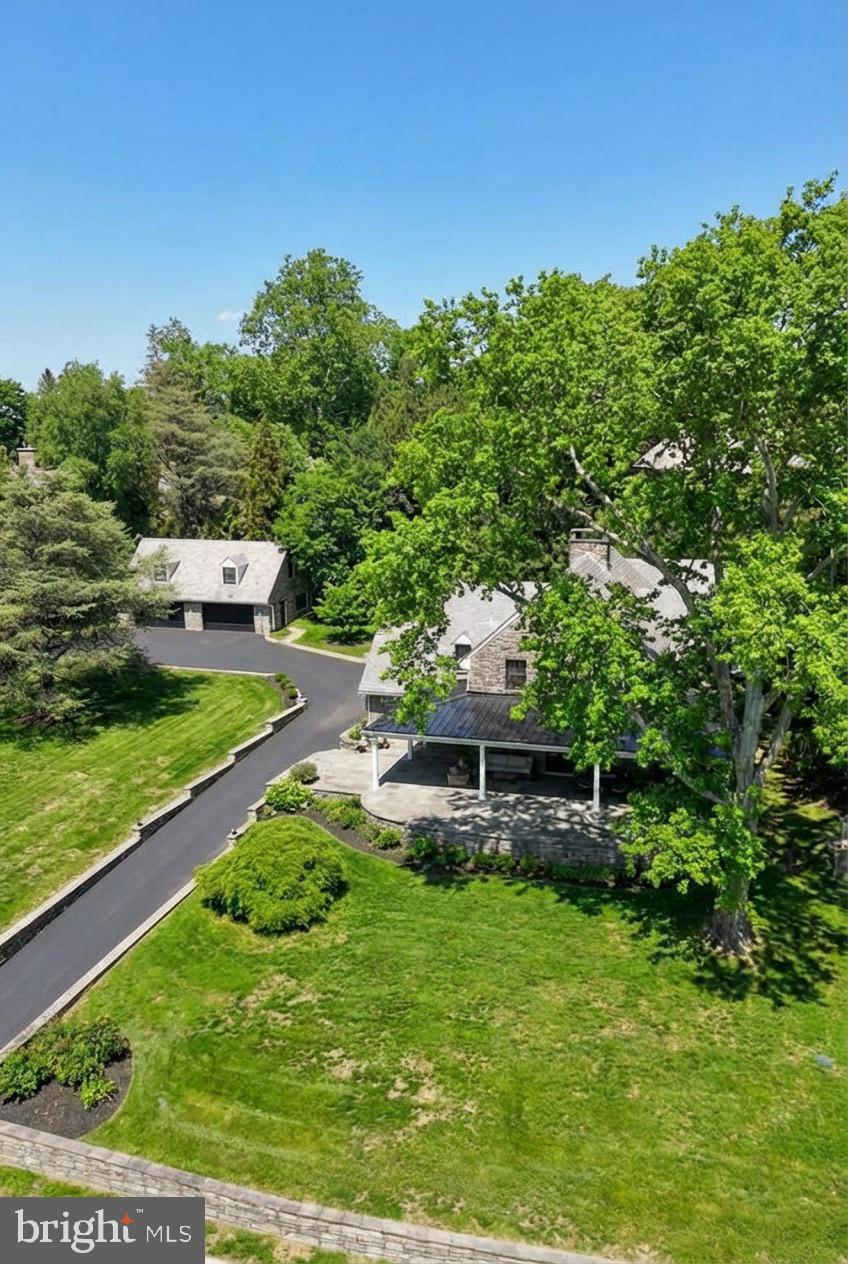 CHESTNUT HILL - Residential