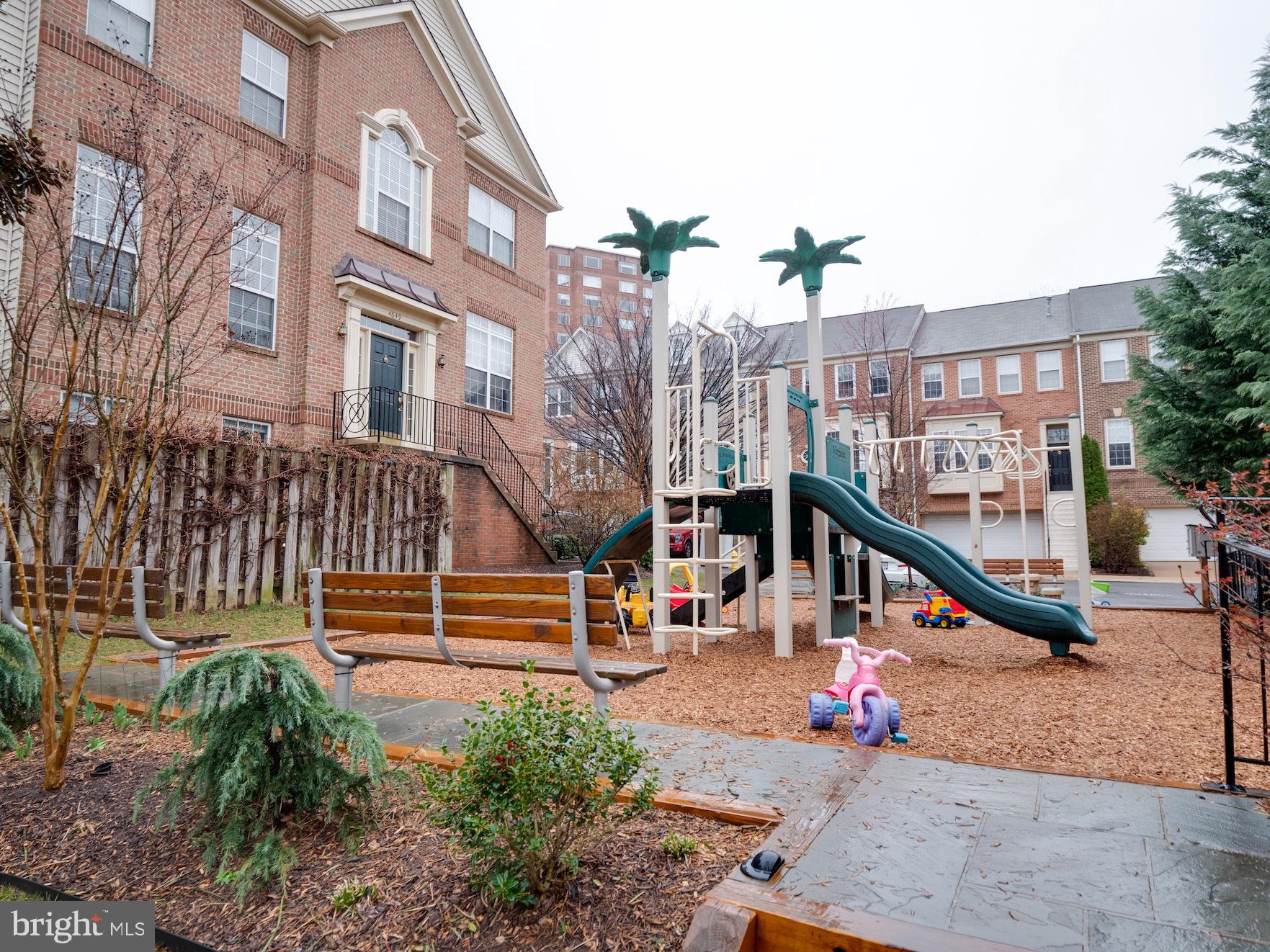 MANORS AT STONEGATE - Residential