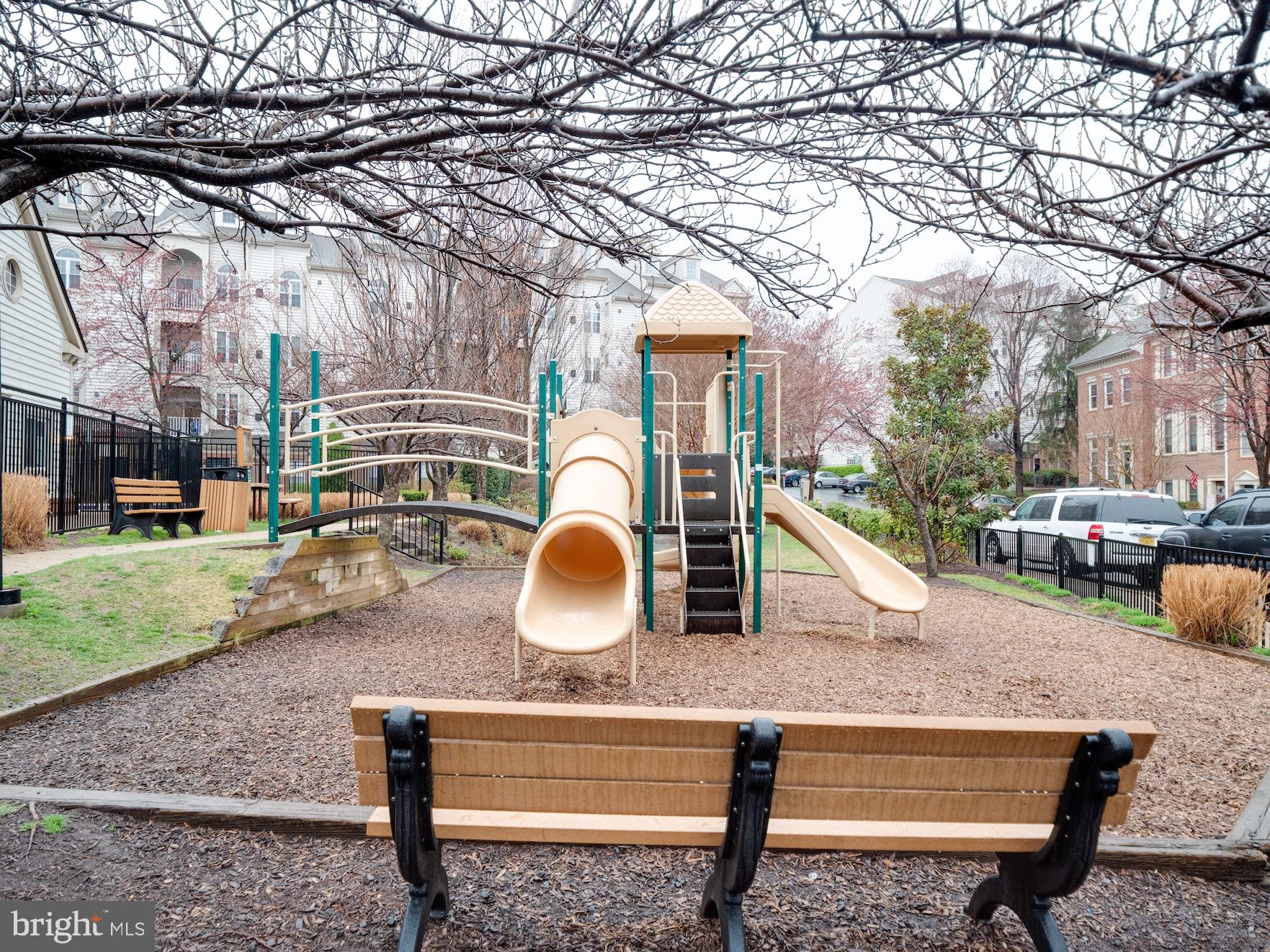 MANORS AT STONEGATE - Residential