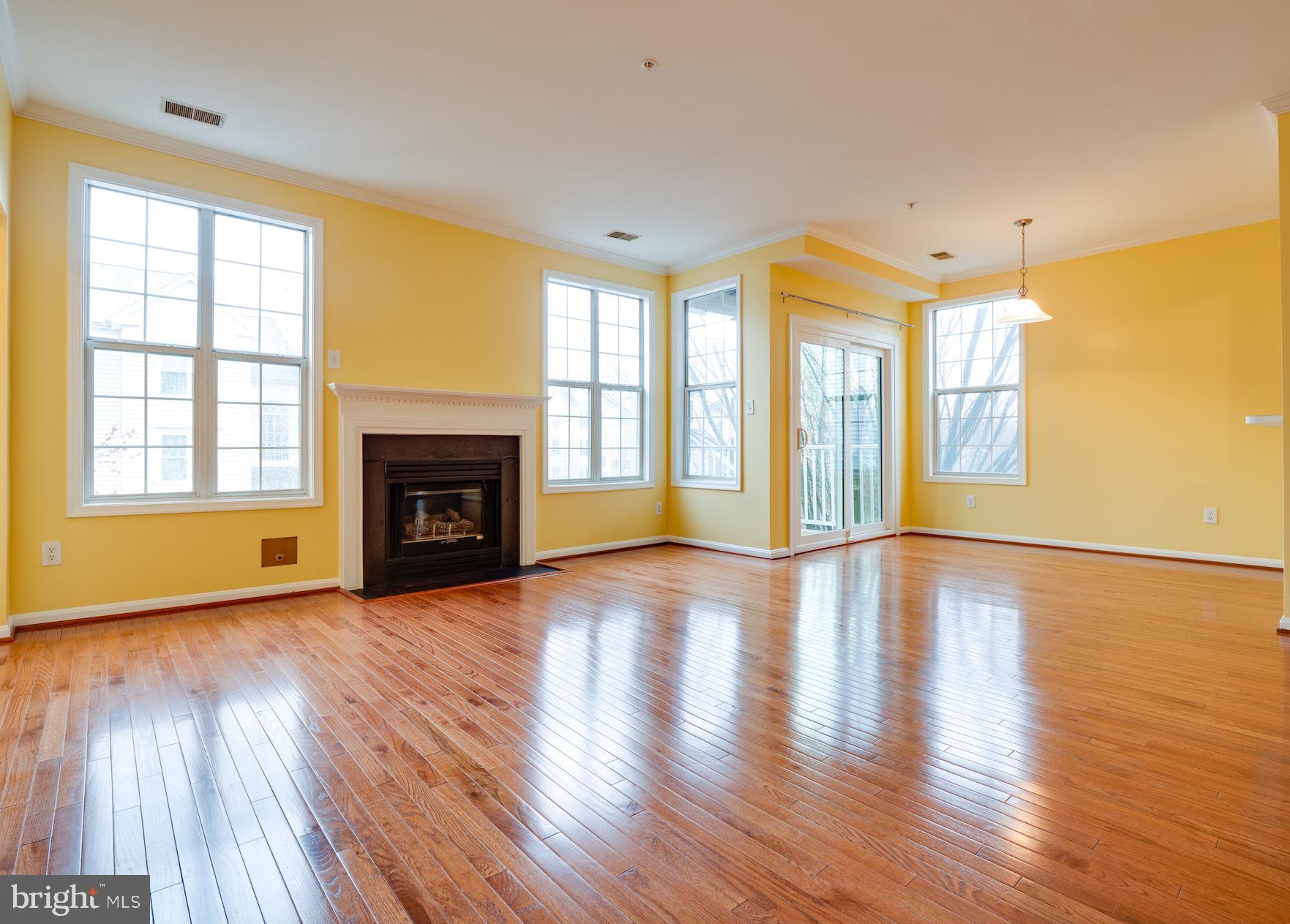 MANORS AT STONEGATE - Residential