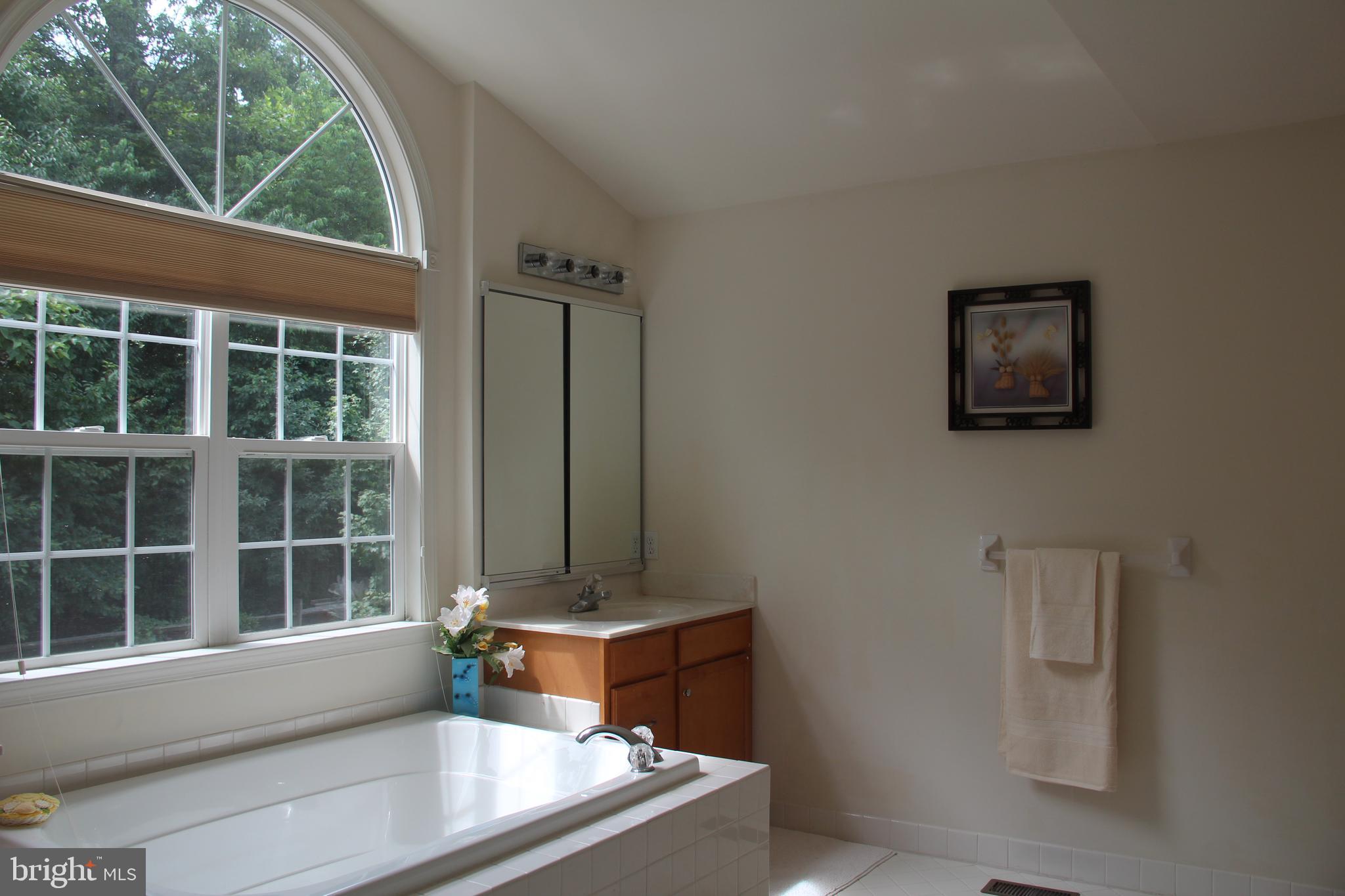 WHITELAND WOODS - Residential Lease