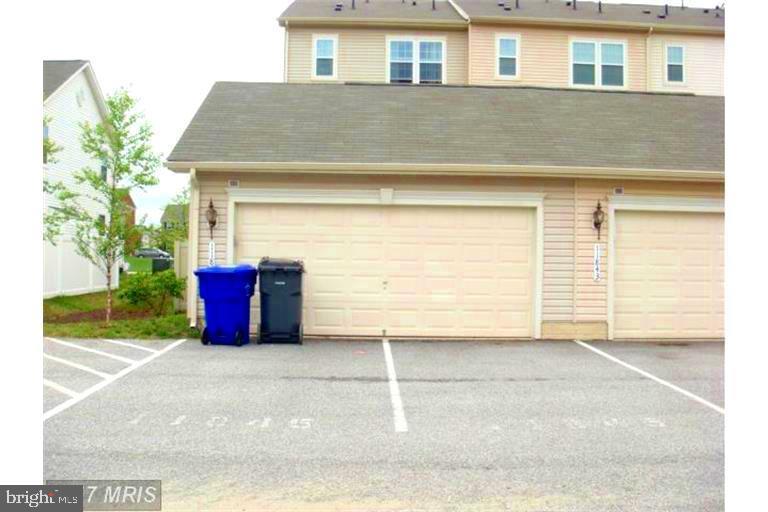 ST CHARLES SUB - Residential Lease