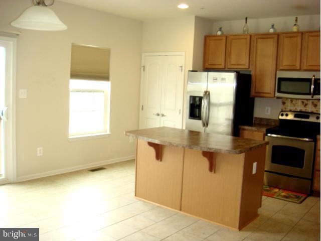 ST CHARLES SUB - Residential Lease