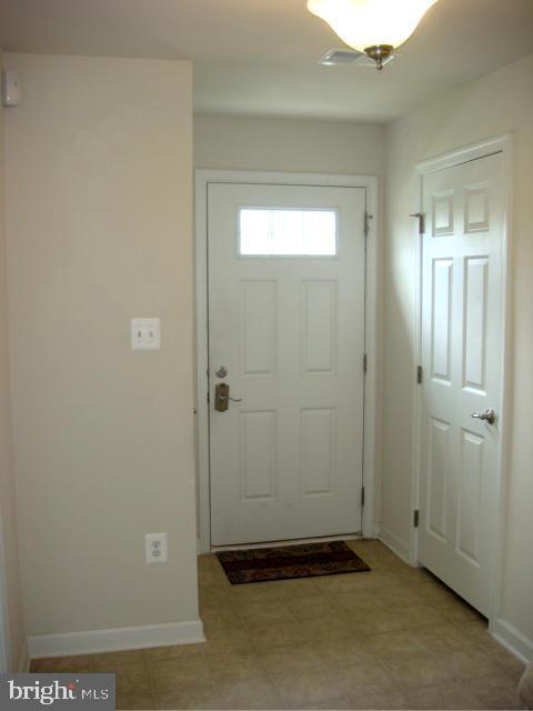 ST CHARLES SUB - Residential Lease