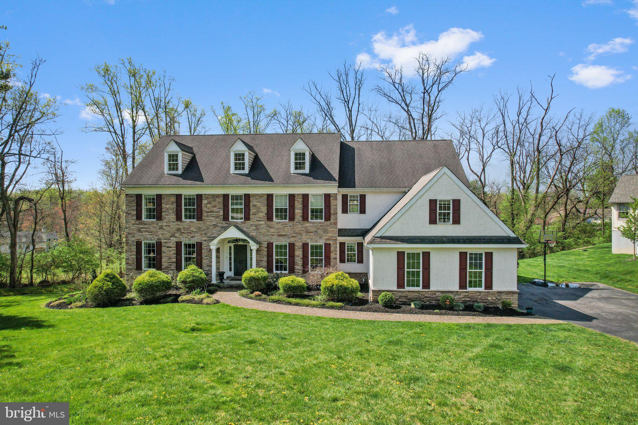 COTSWOLD ESTATES - Residential