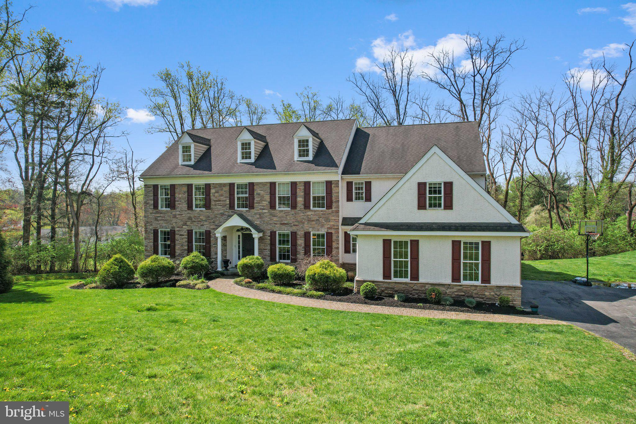 COTSWOLD ESTATES - Residential