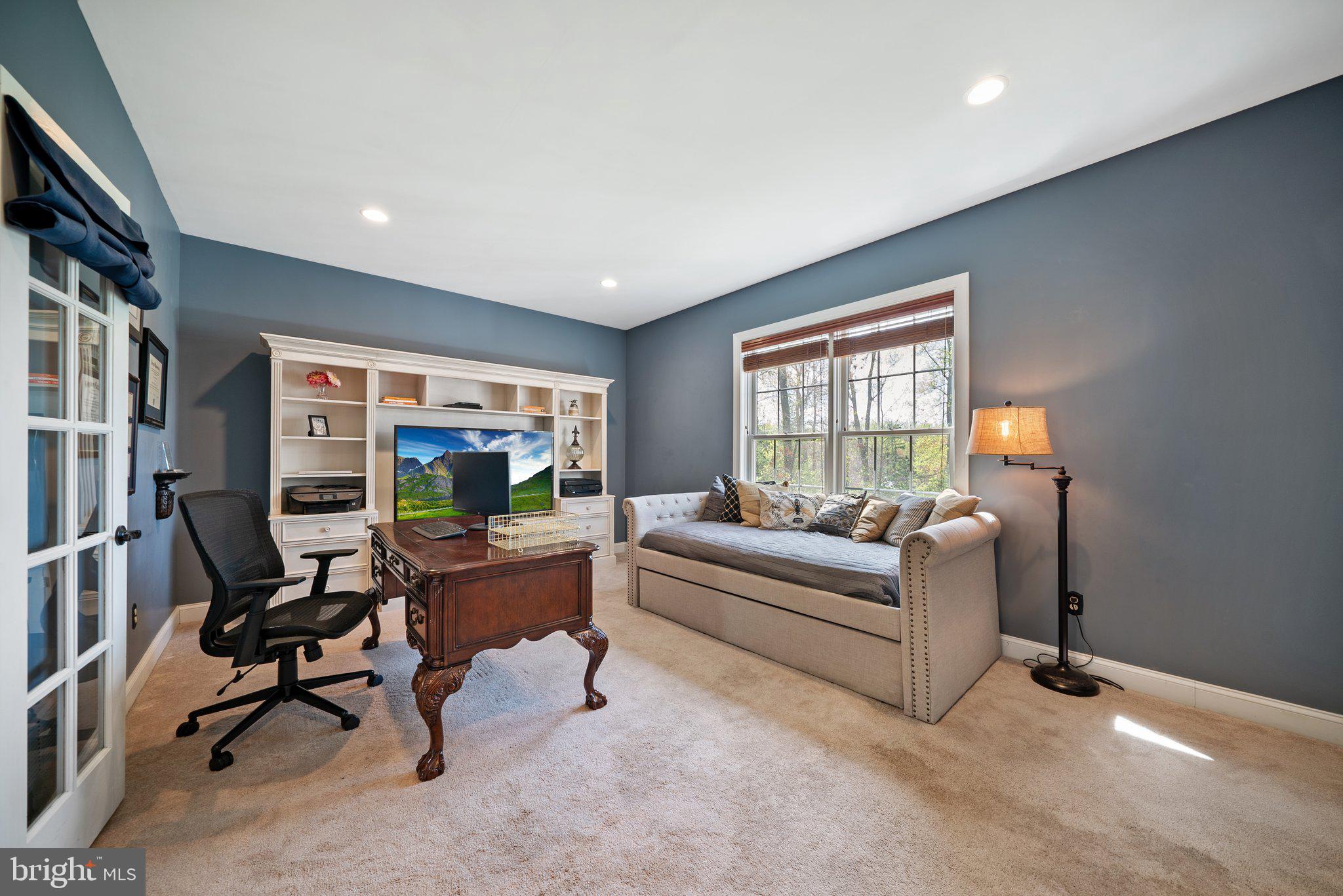 COTSWOLD ESTATES - Residential