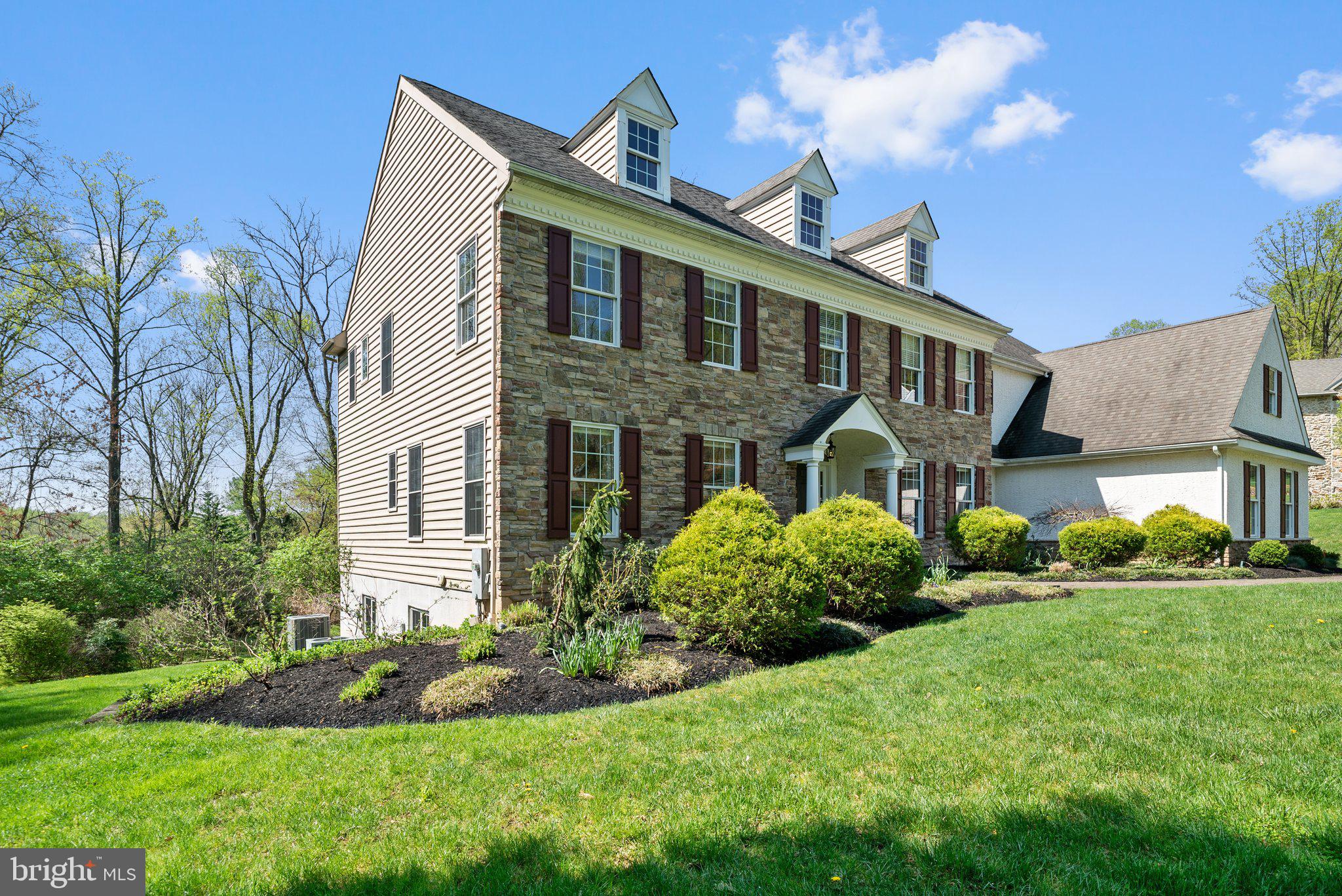 COTSWOLD ESTATES - Residential